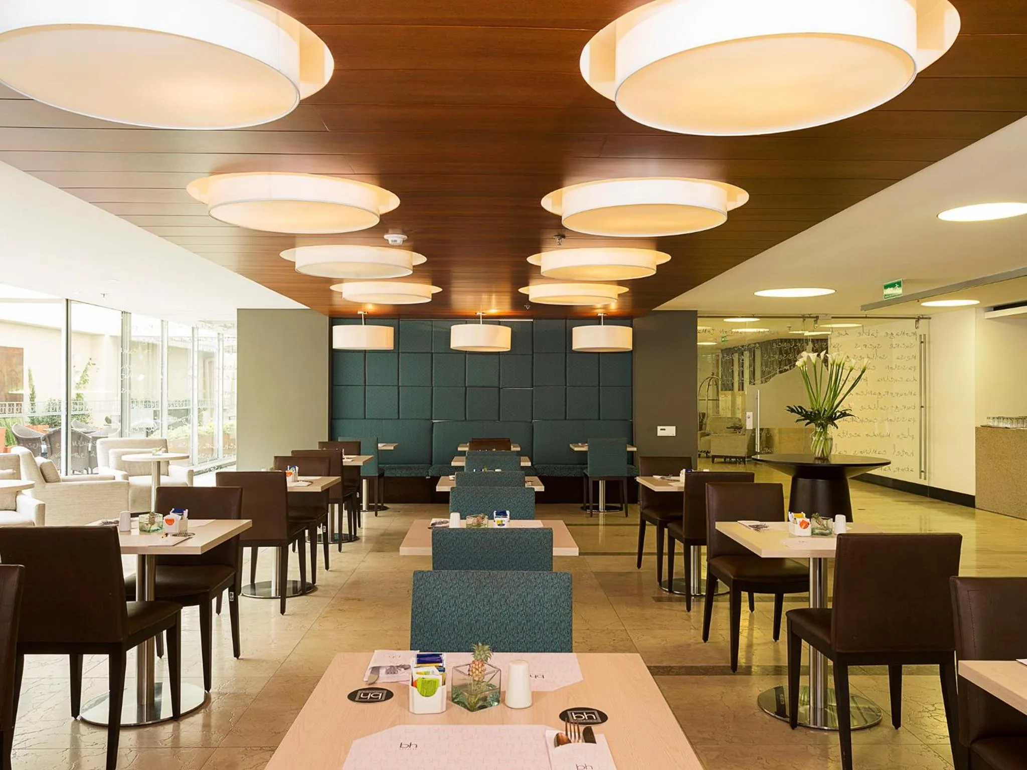 Restaurant/places to eat in Hotel bh Bicentenario