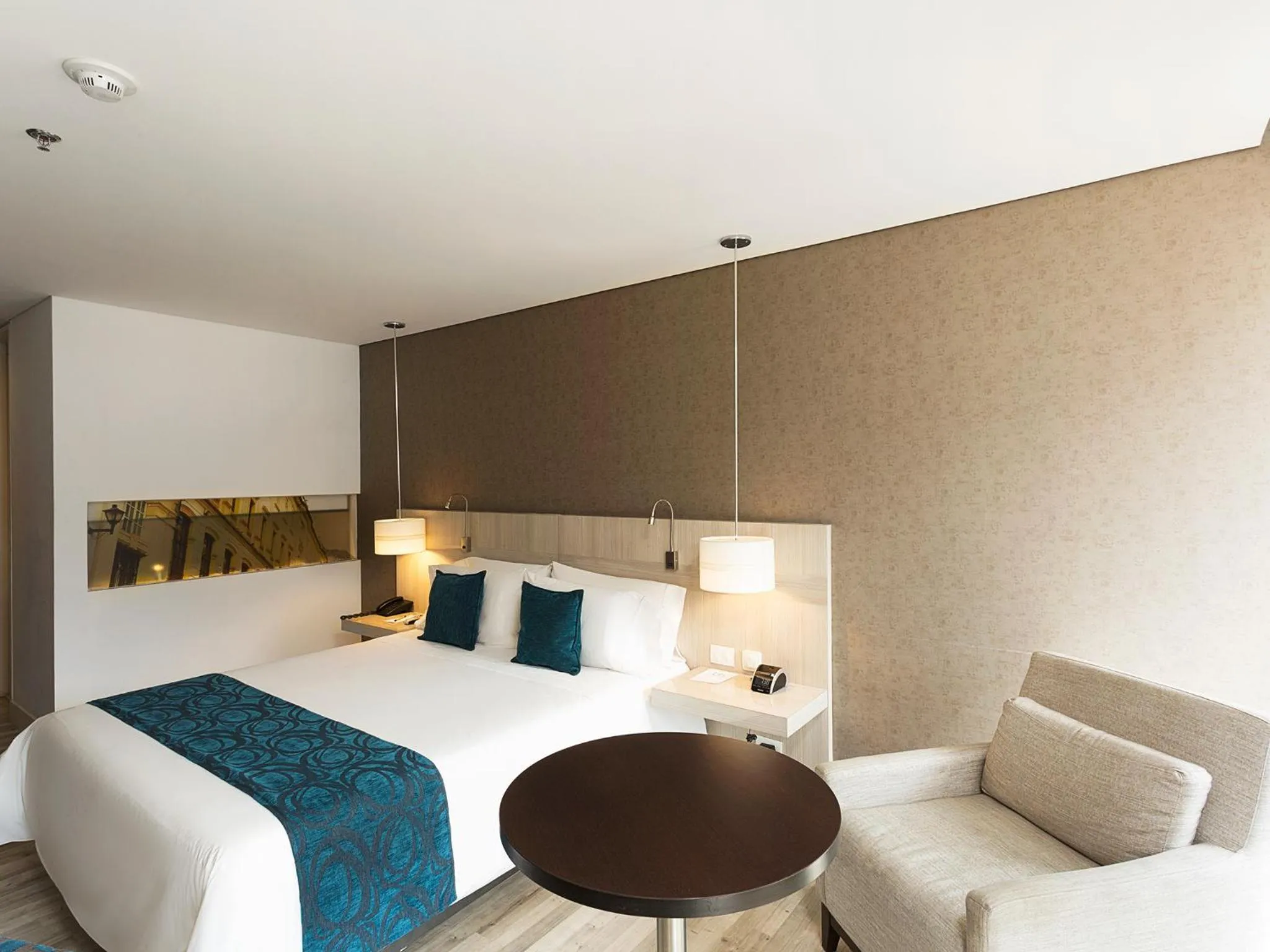 Bedroom, Bed in Hotel bh Bicentenario