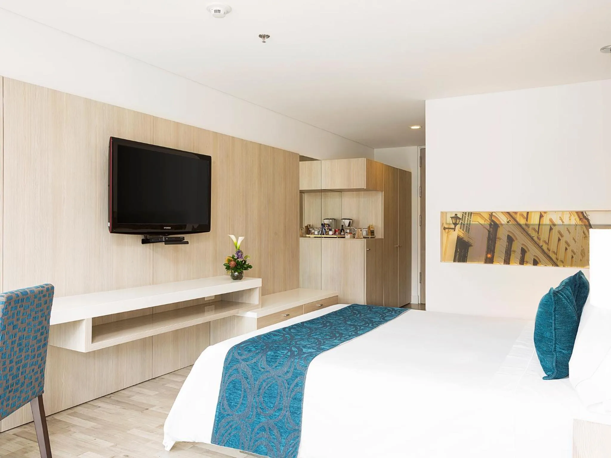 TV and multimedia, Bed in Hotel bh Bicentenario