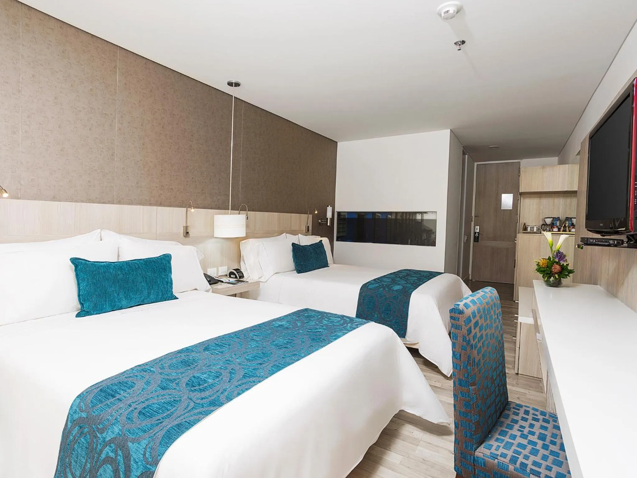 Bedroom, Bed in Hotel bh Bicentenario