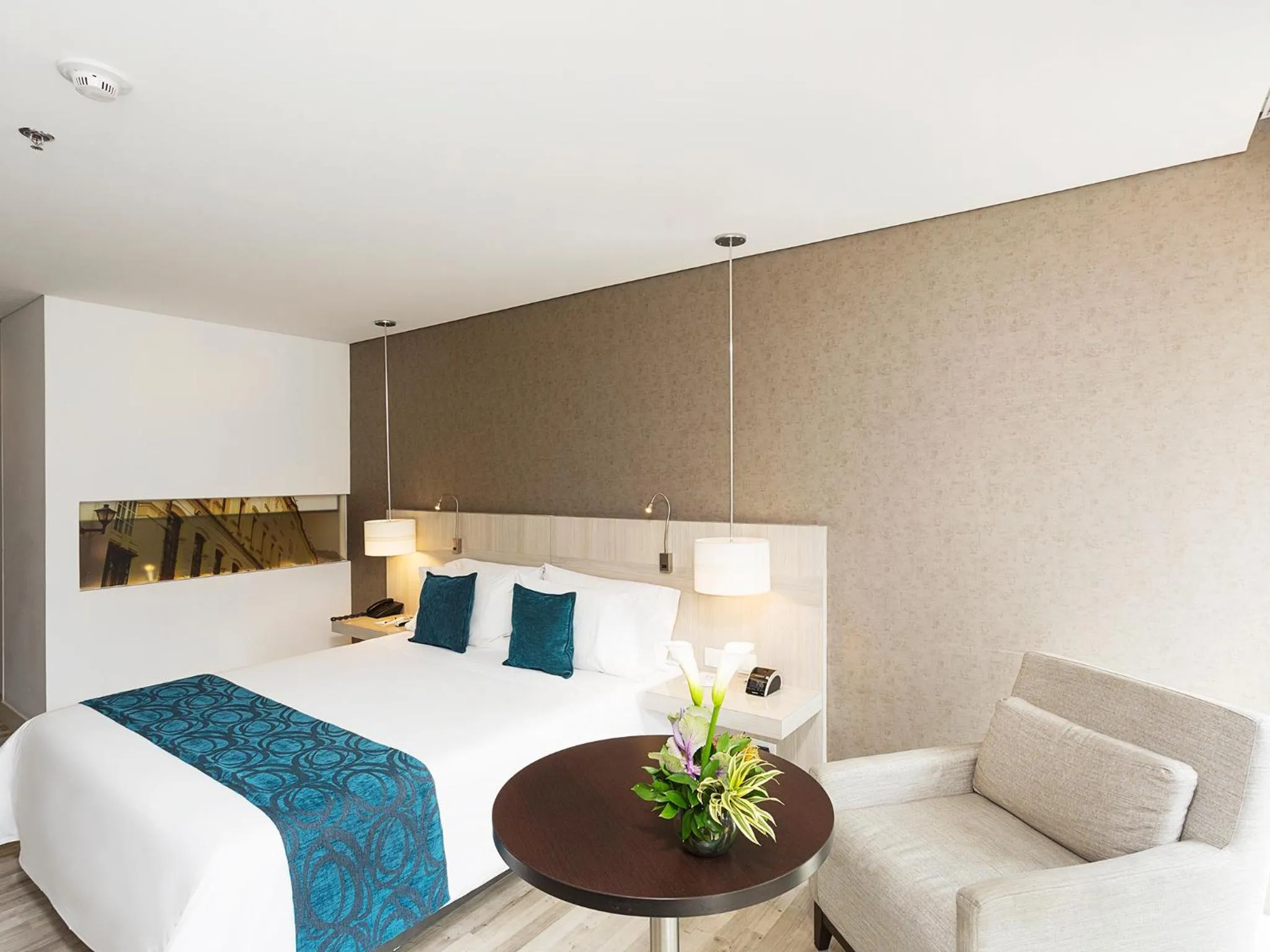 Decorative detail, Bed in Hotel bh Bicentenario