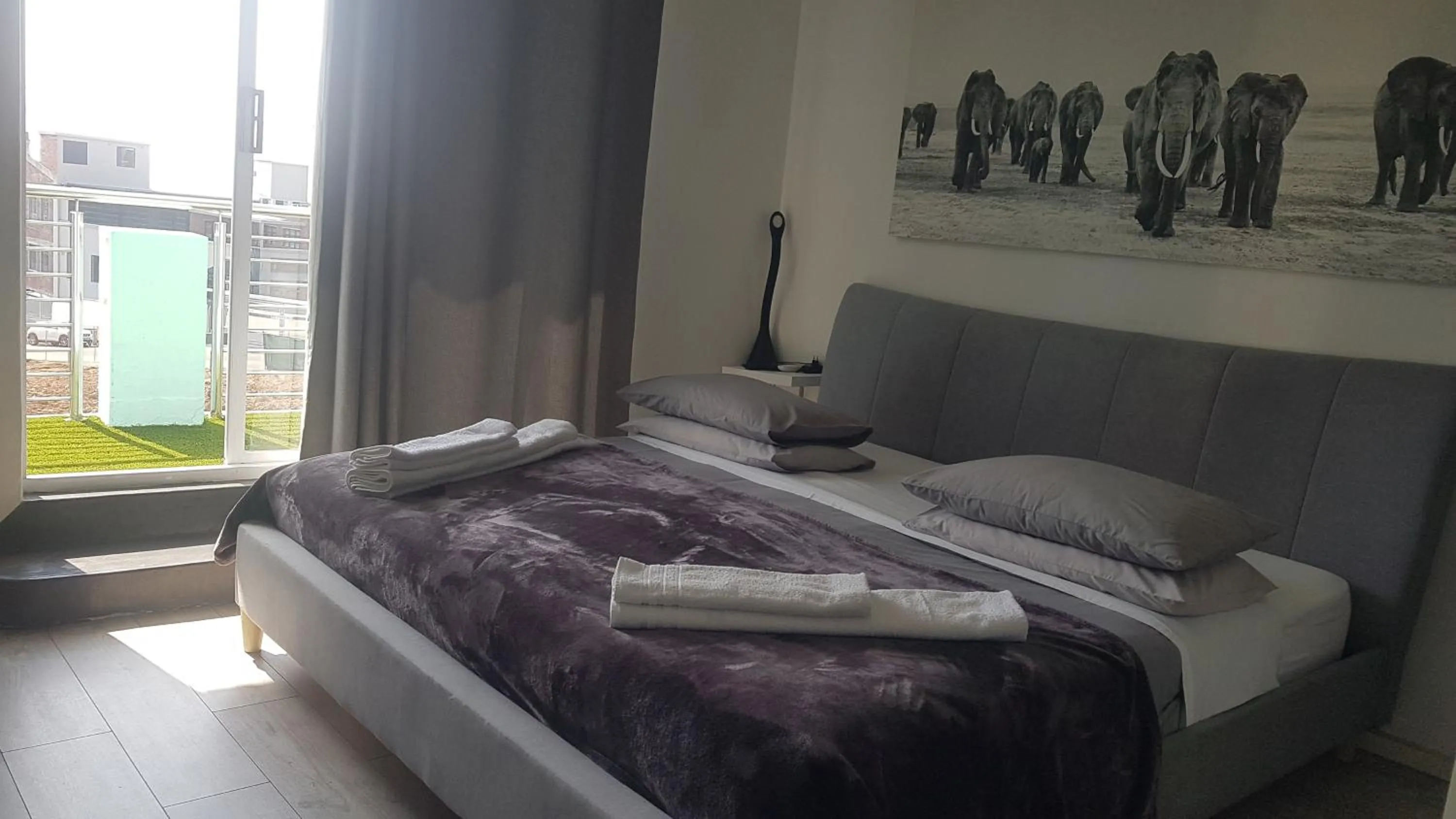 Bedroom, Bed in The Mountains