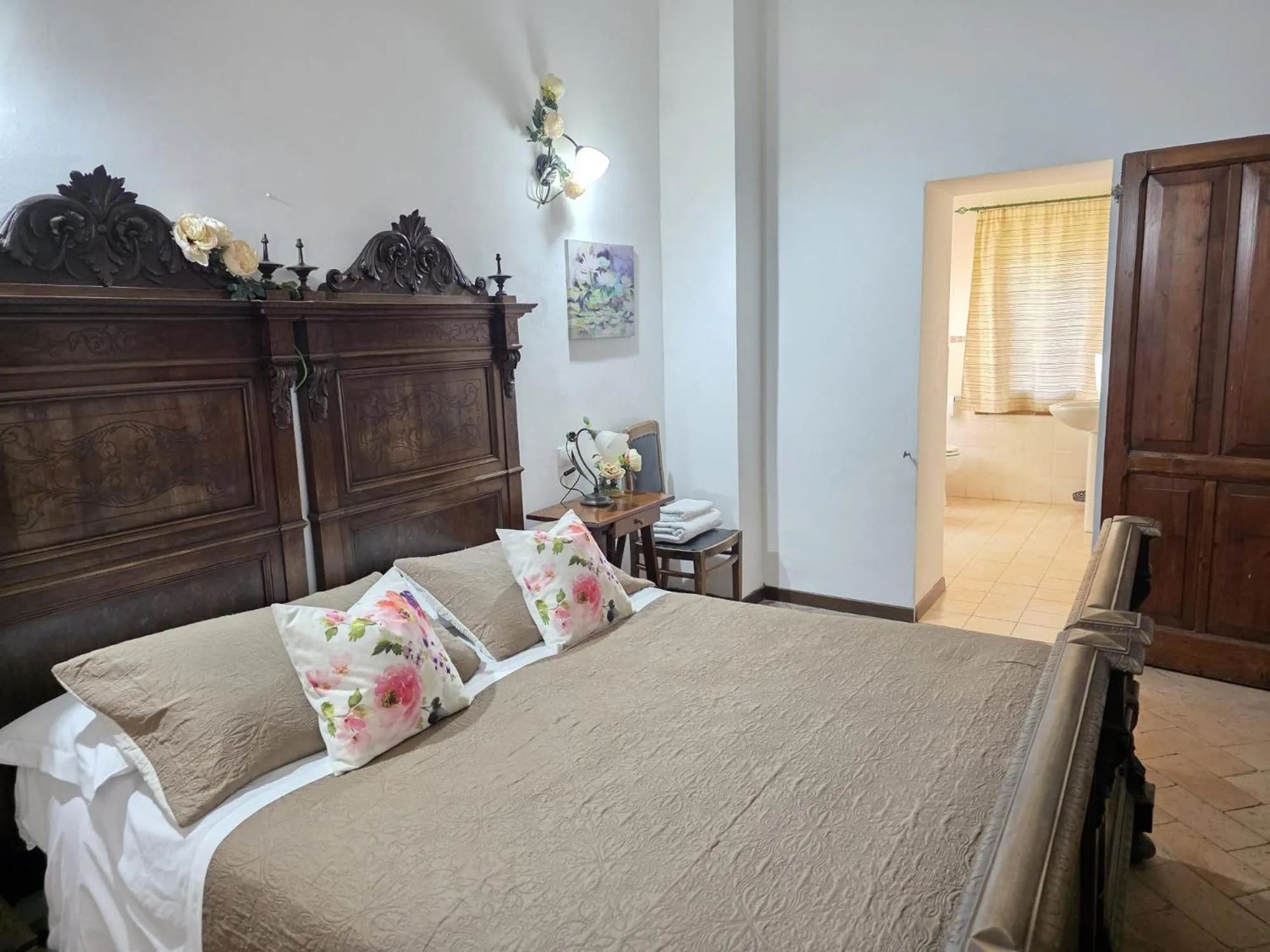Bedroom, Bed in Villa Gioia Civita