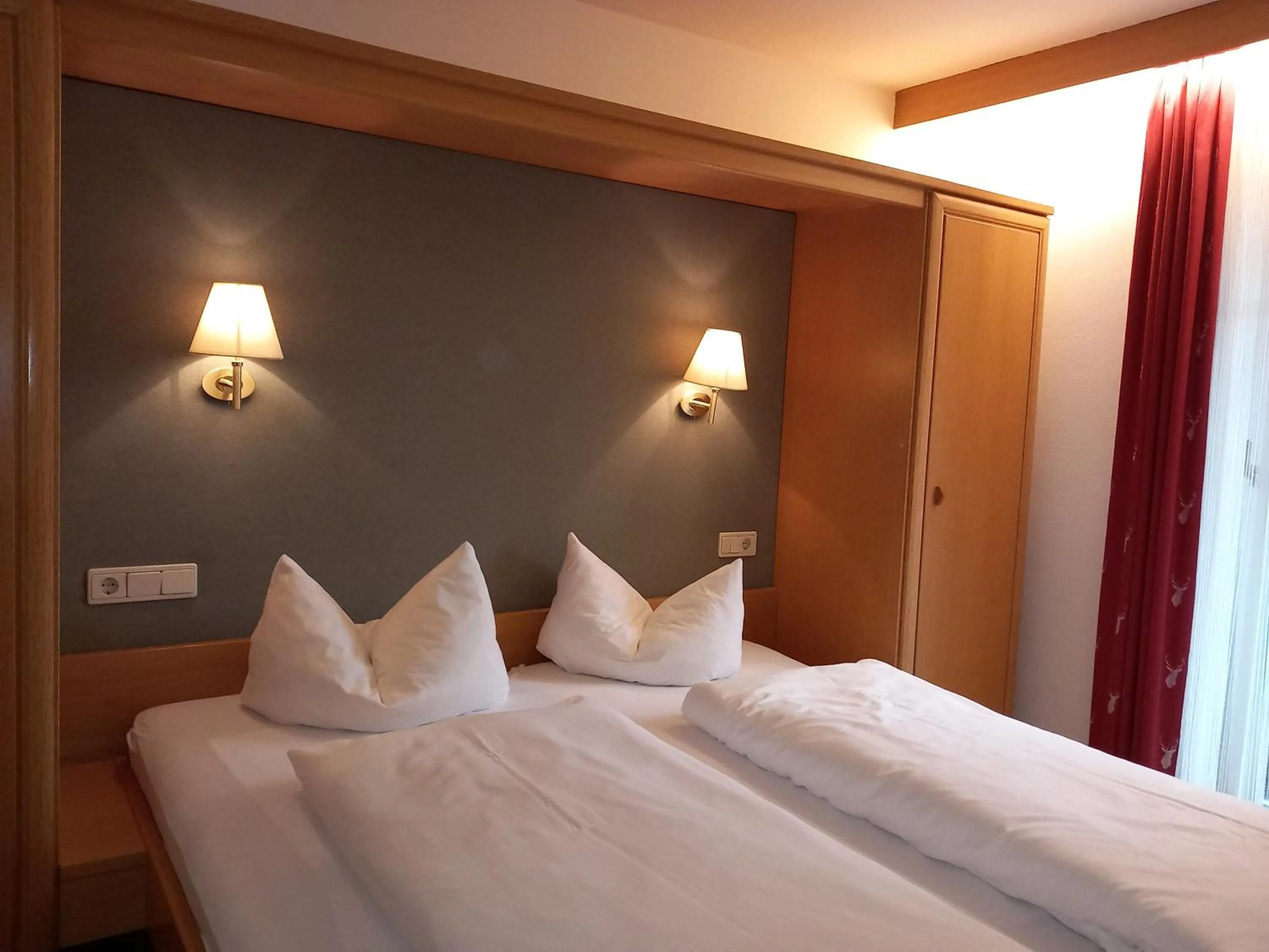 Bedroom, Bed in Residence Alpenrose