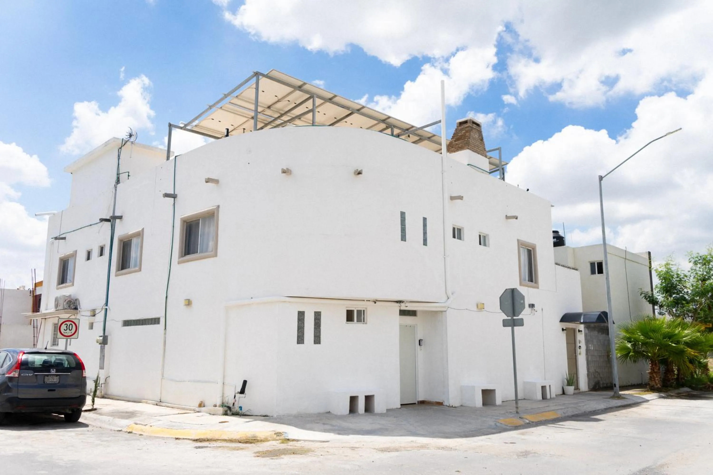 Property building in Suites Apodaca