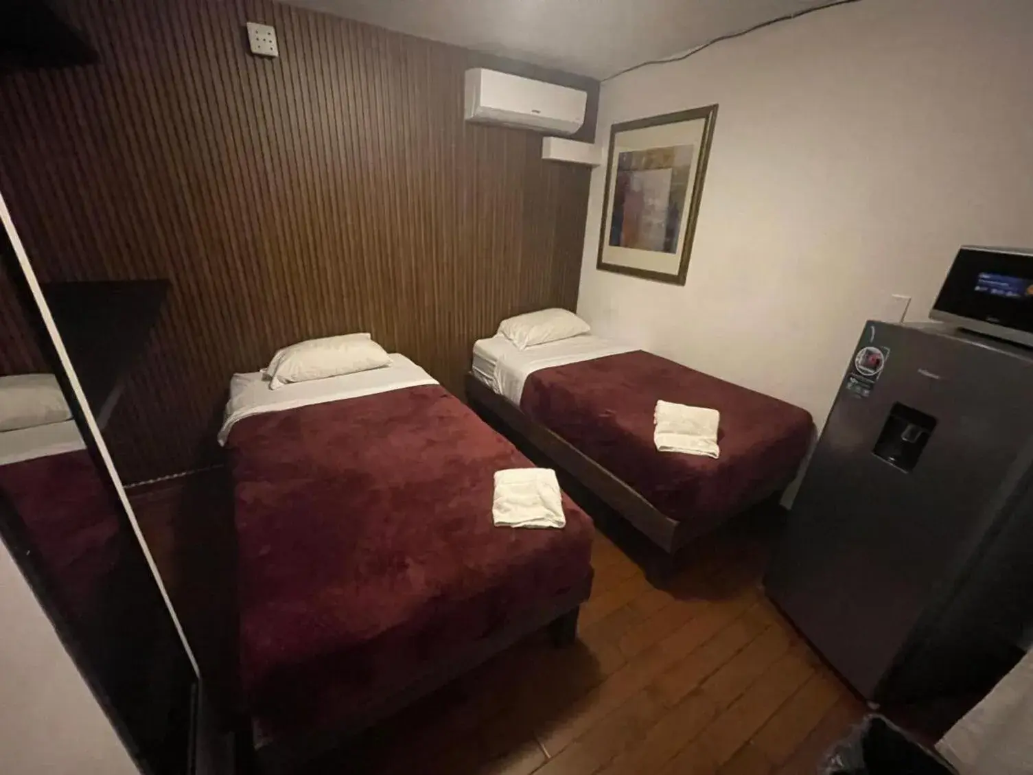 Double Room with Shared Bathroom in Suites Apodaca Double Room with Shared Bathroom in Suites Apodaca