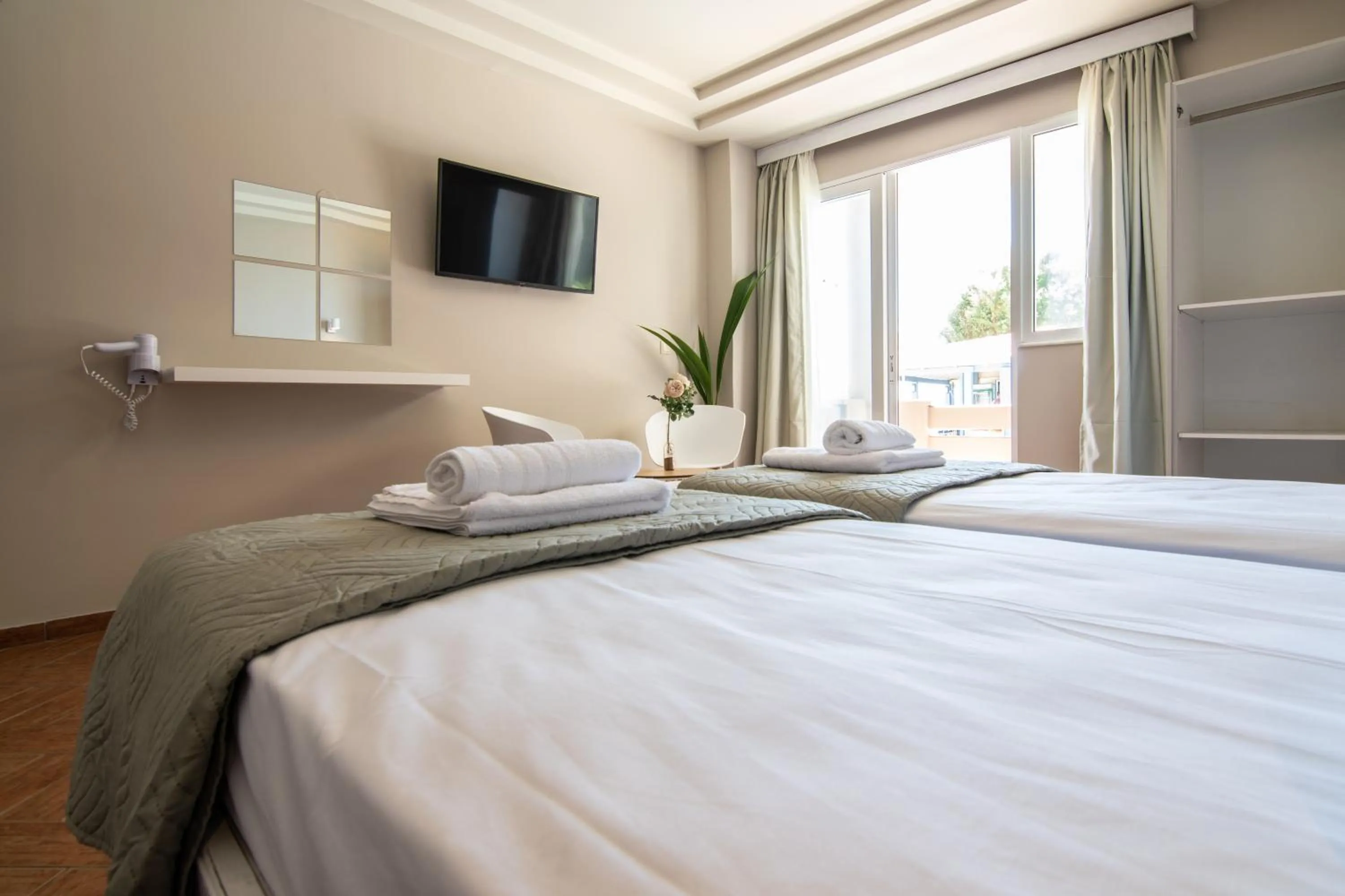 TV and multimedia in Girogiali beach hotel - Adults only