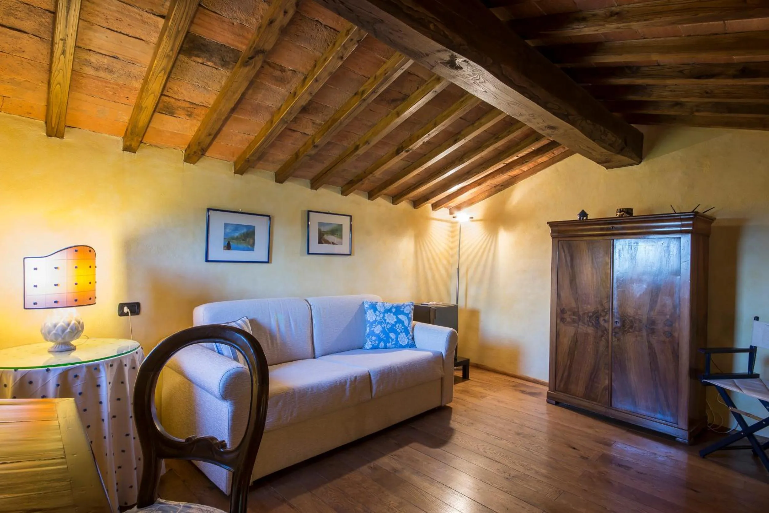 Photo of the whole room, Bed in Il Nido di Gabbiano