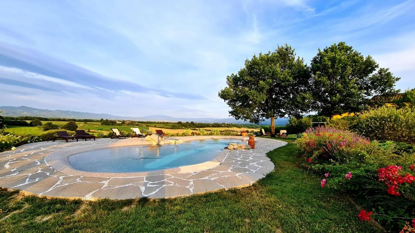 Swimming pool in Il Nido di Gabbiano