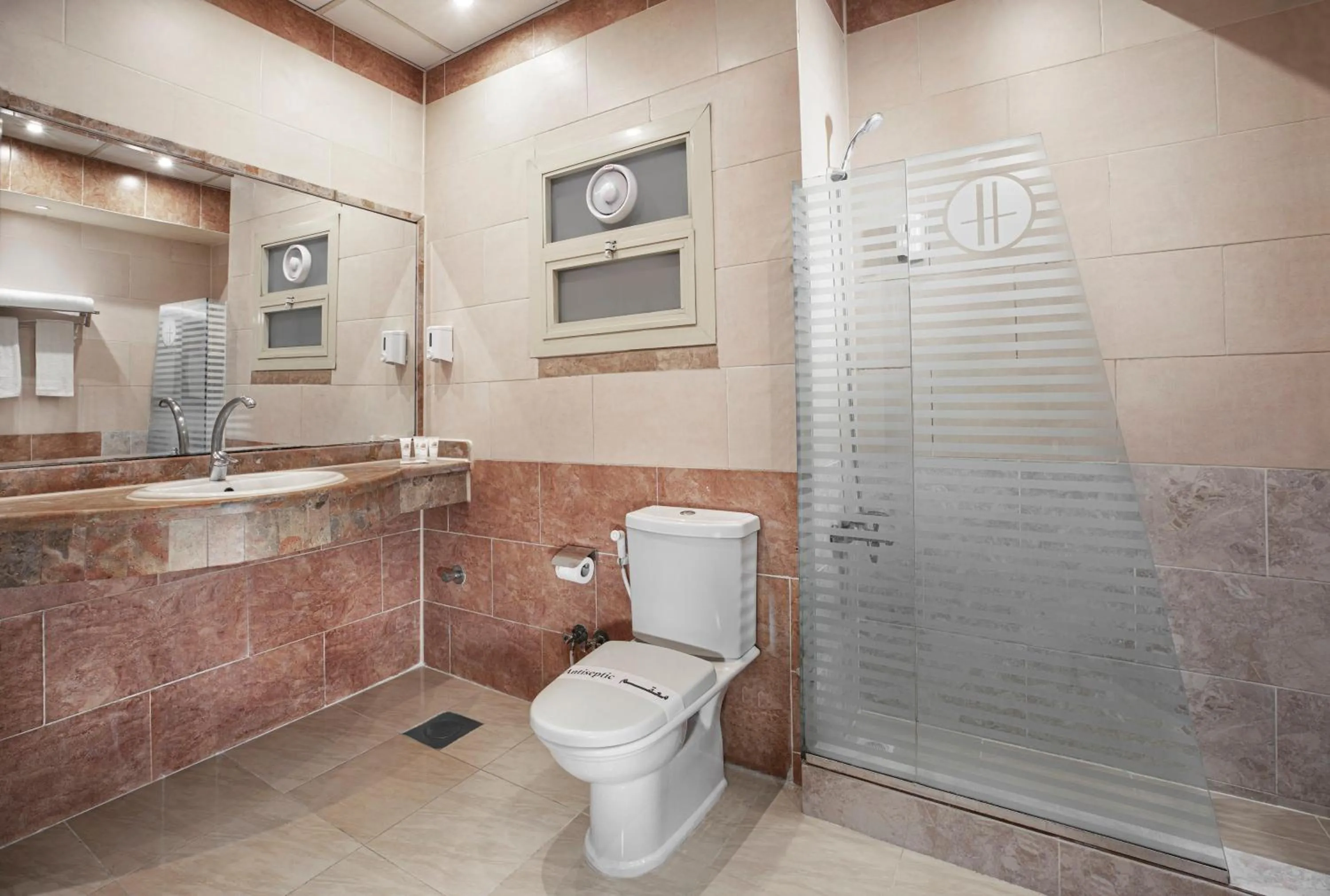 Bathroom in Holidays Express Hotel