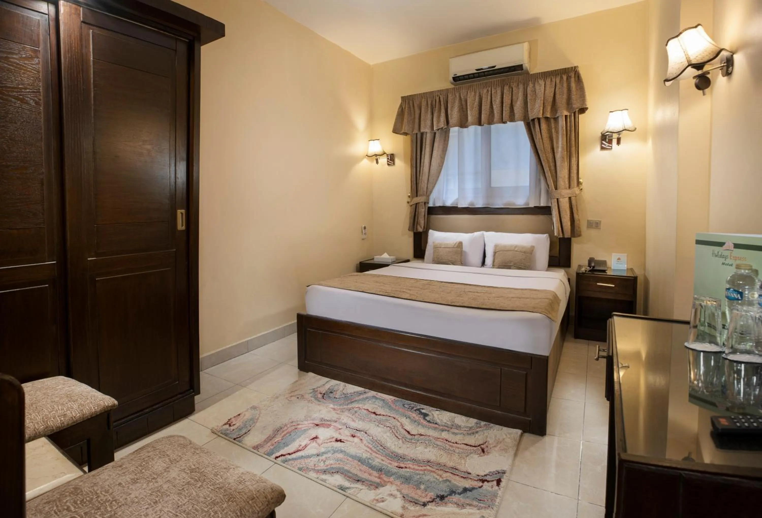 Bed in Holidays Express Hotel