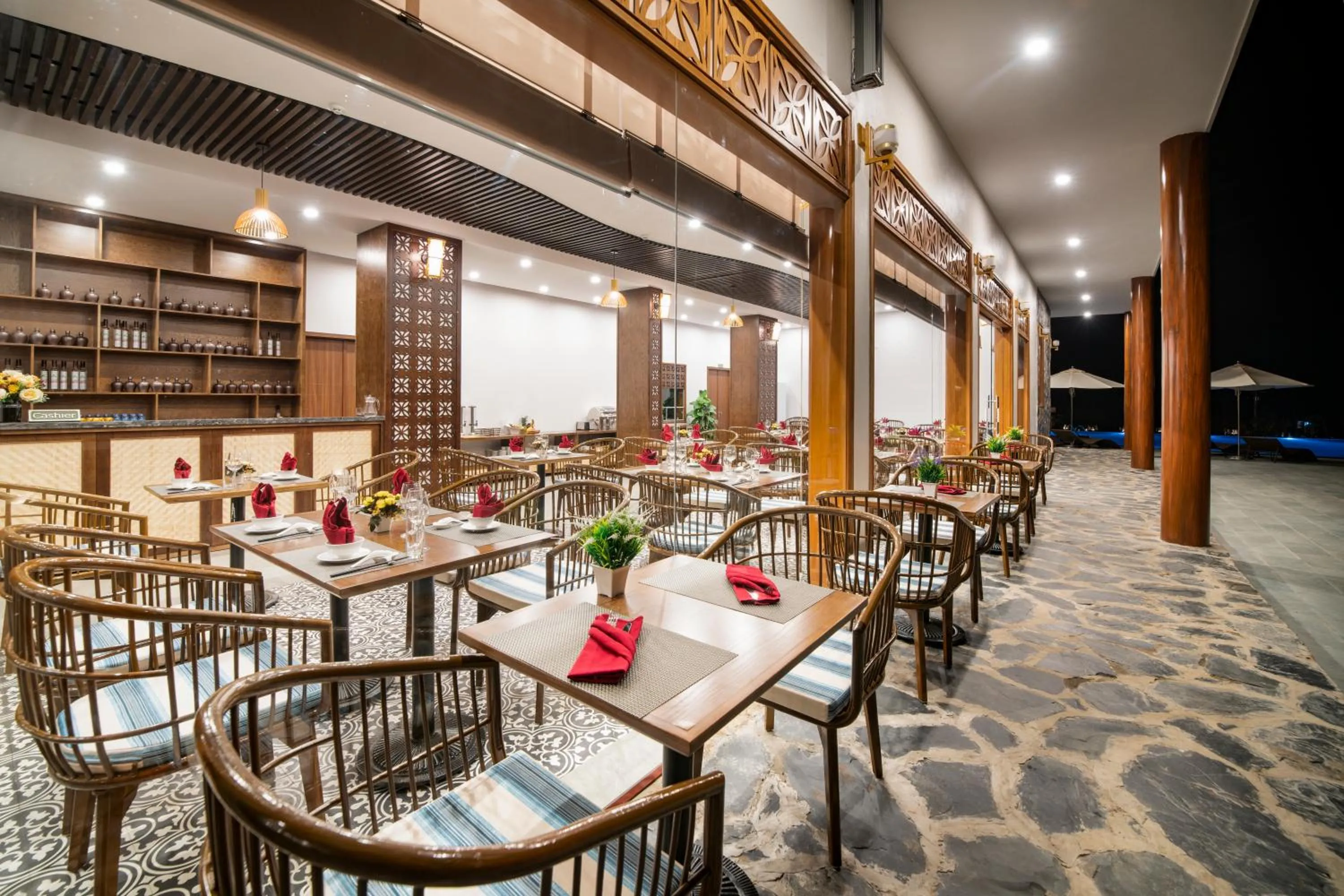Restaurant/places to eat in Mai Chau Mountain View Resort