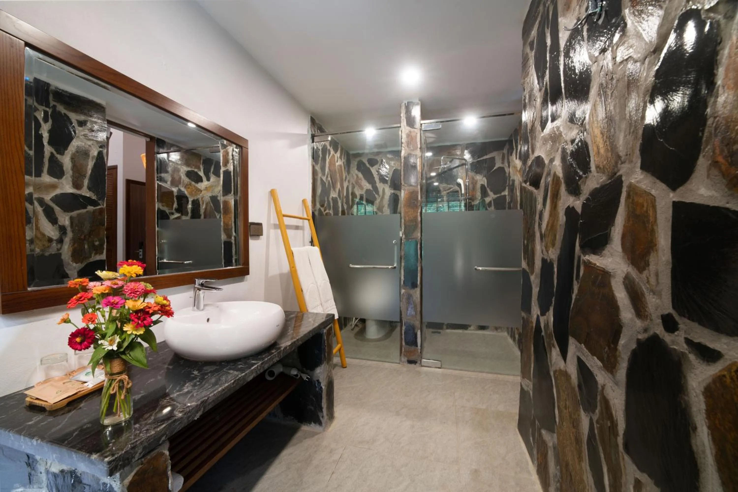 Bathroom in Mai Chau Mountain View Resort