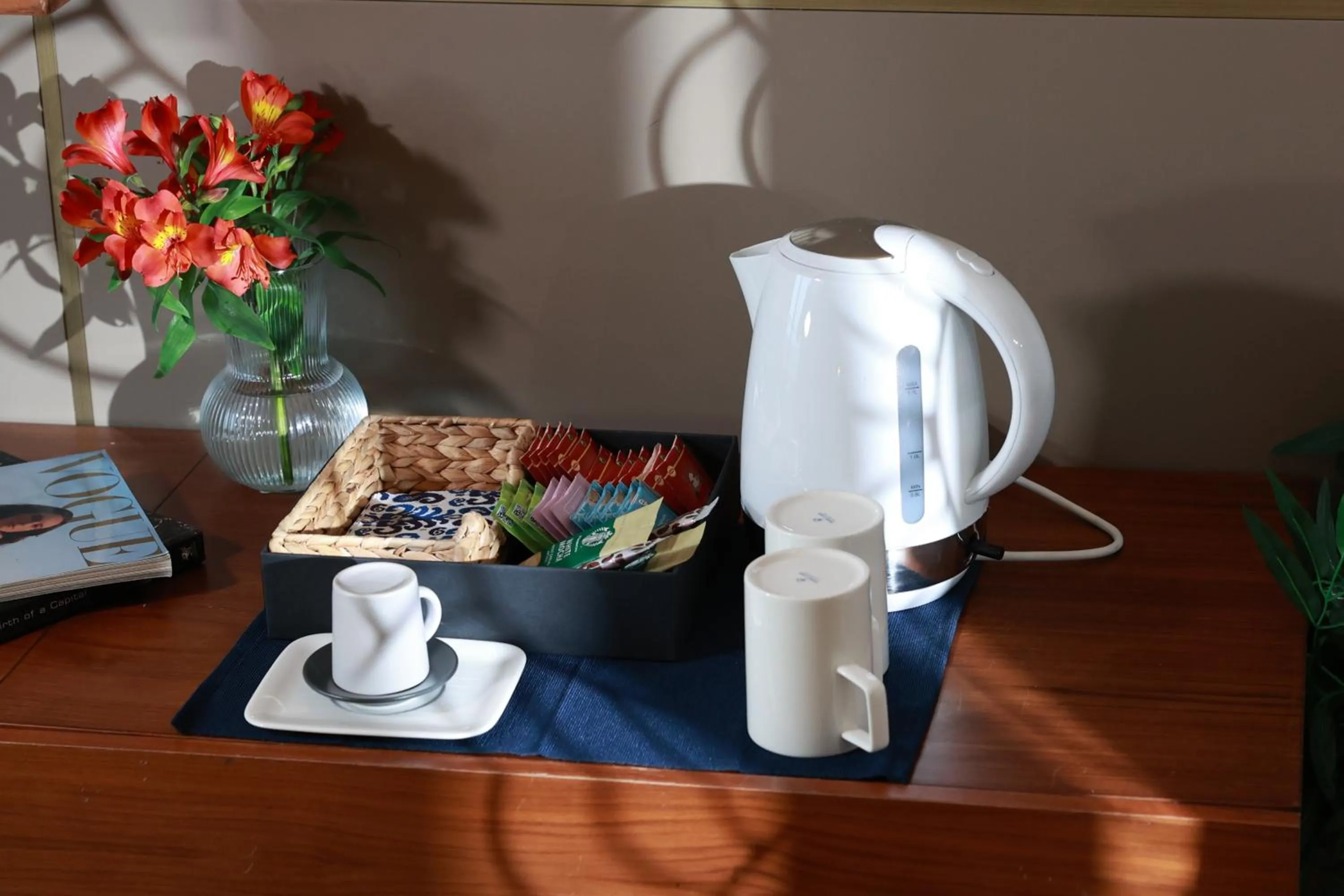 Coffee/tea facilities in Nova Plaza Crystal Hotel & Spa