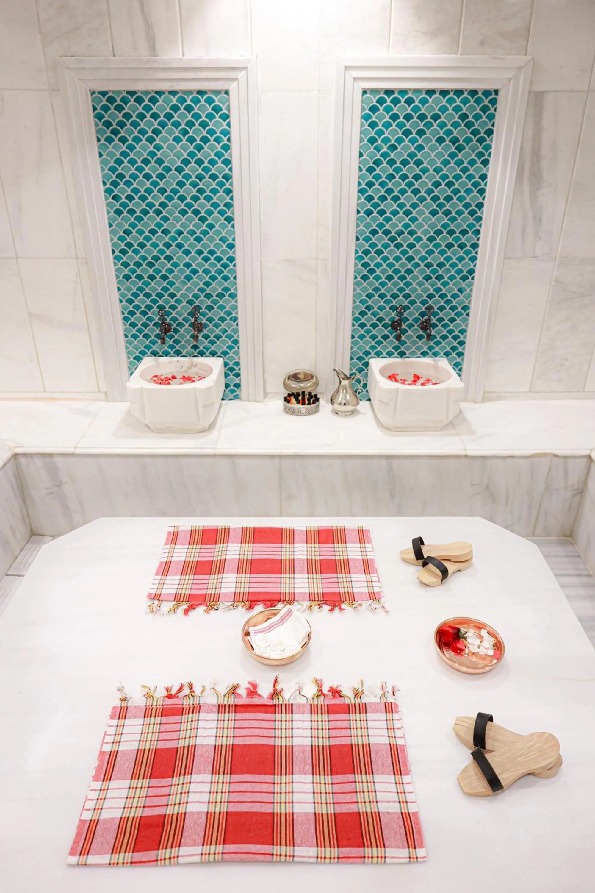 Public Bath in Nova Plaza Crystal Hotel & Spa