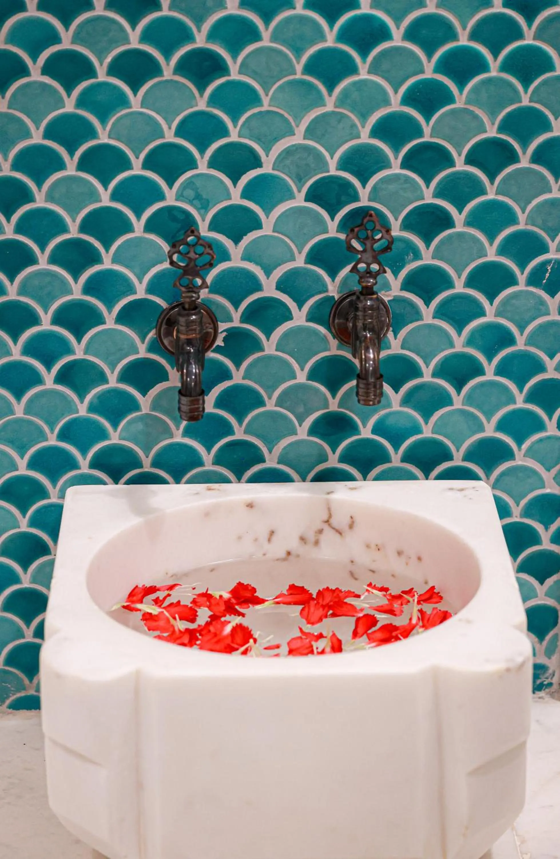 Public Bath in Nova Plaza Crystal Hotel & Spa