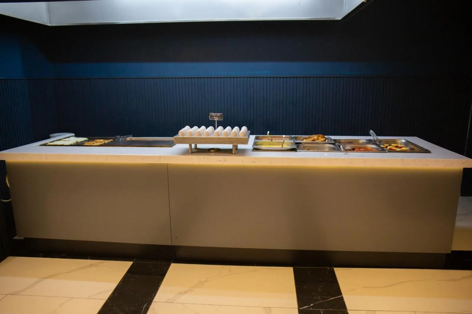 Restaurant/places to eat in Nova Plaza Crystal Hotel & Spa