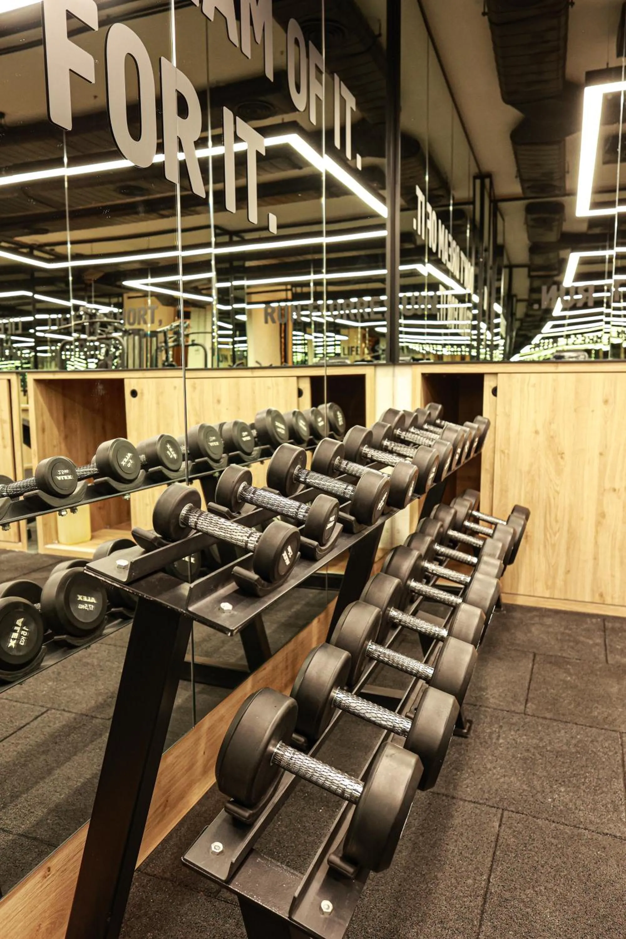 Fitness centre/facilities in Nova Plaza Crystal Hotel & Spa