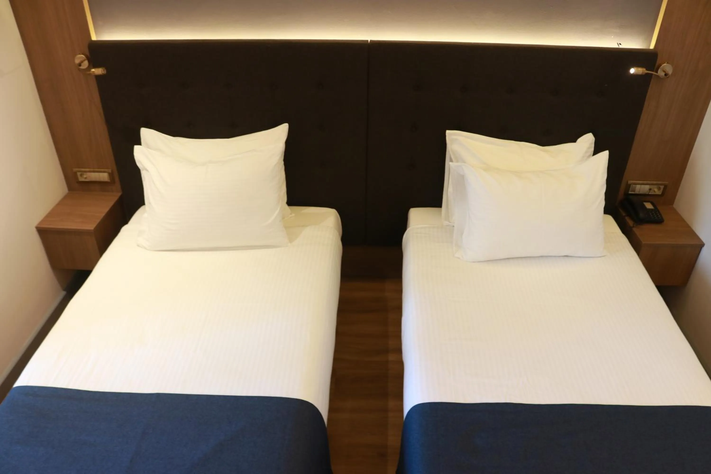 Bed in Nova Plaza Crystal Hotel & Spa