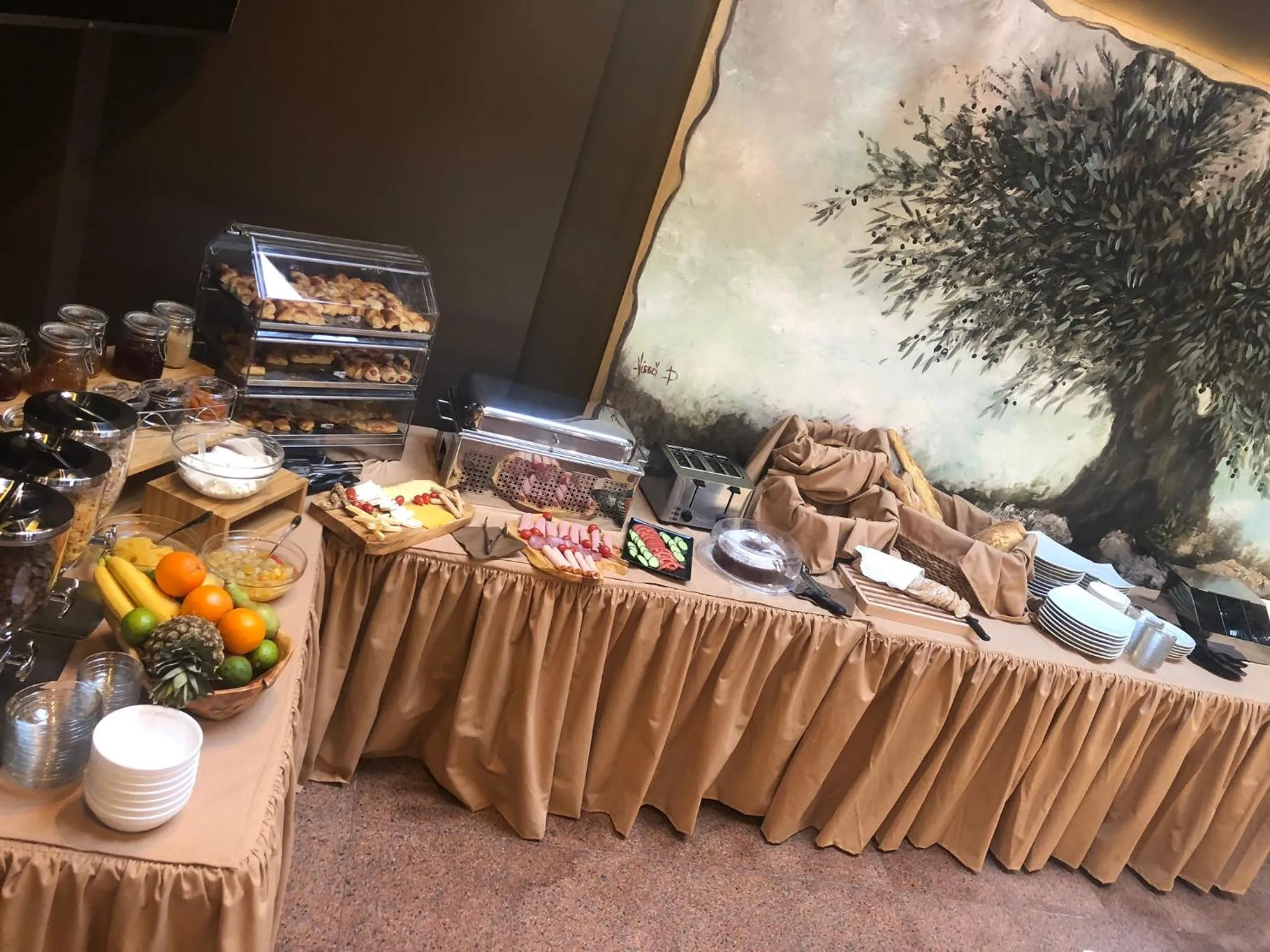 Breakfast in Platamon Centrale