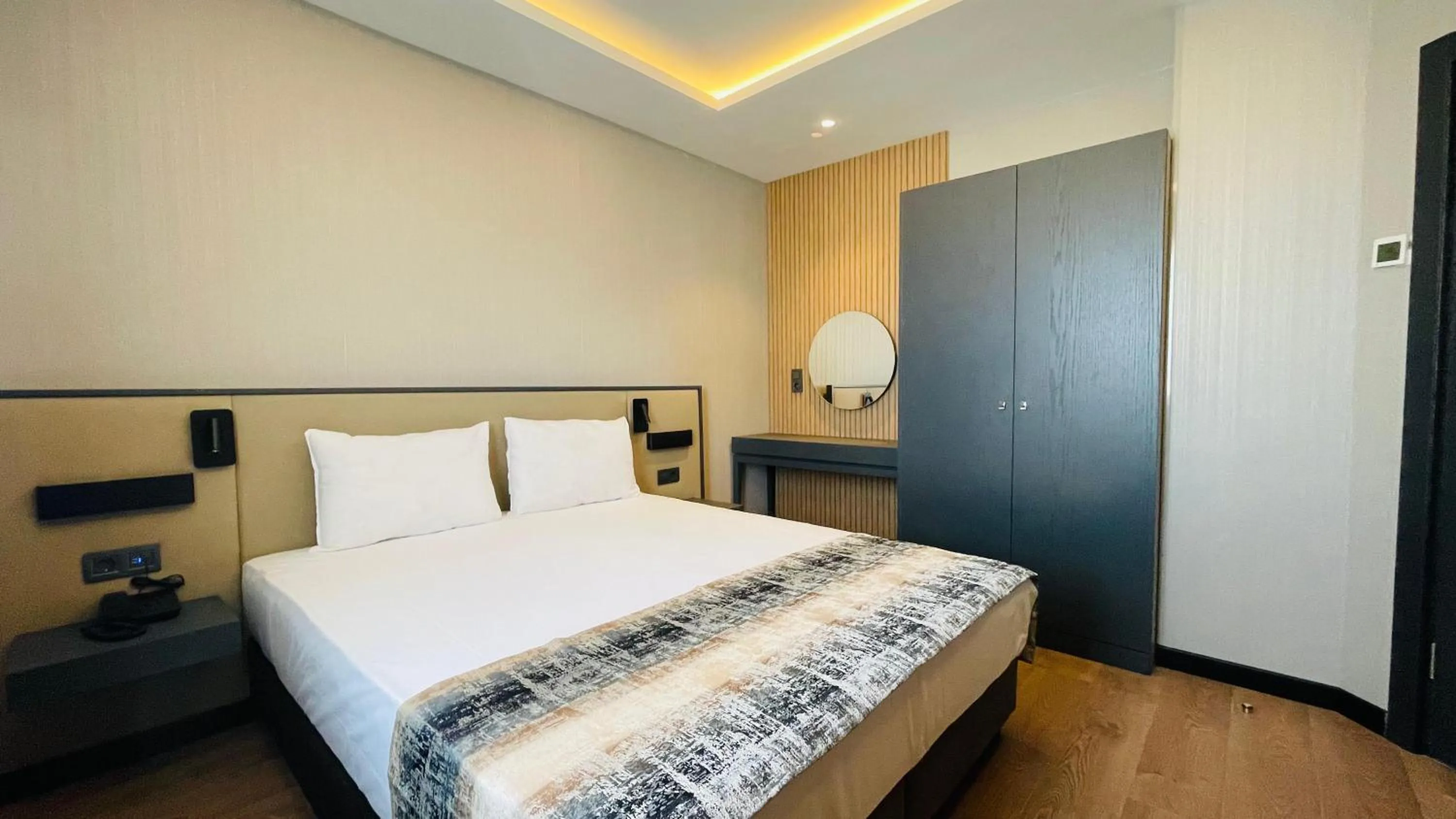 Bed in Osmanbey Fatih Hotel