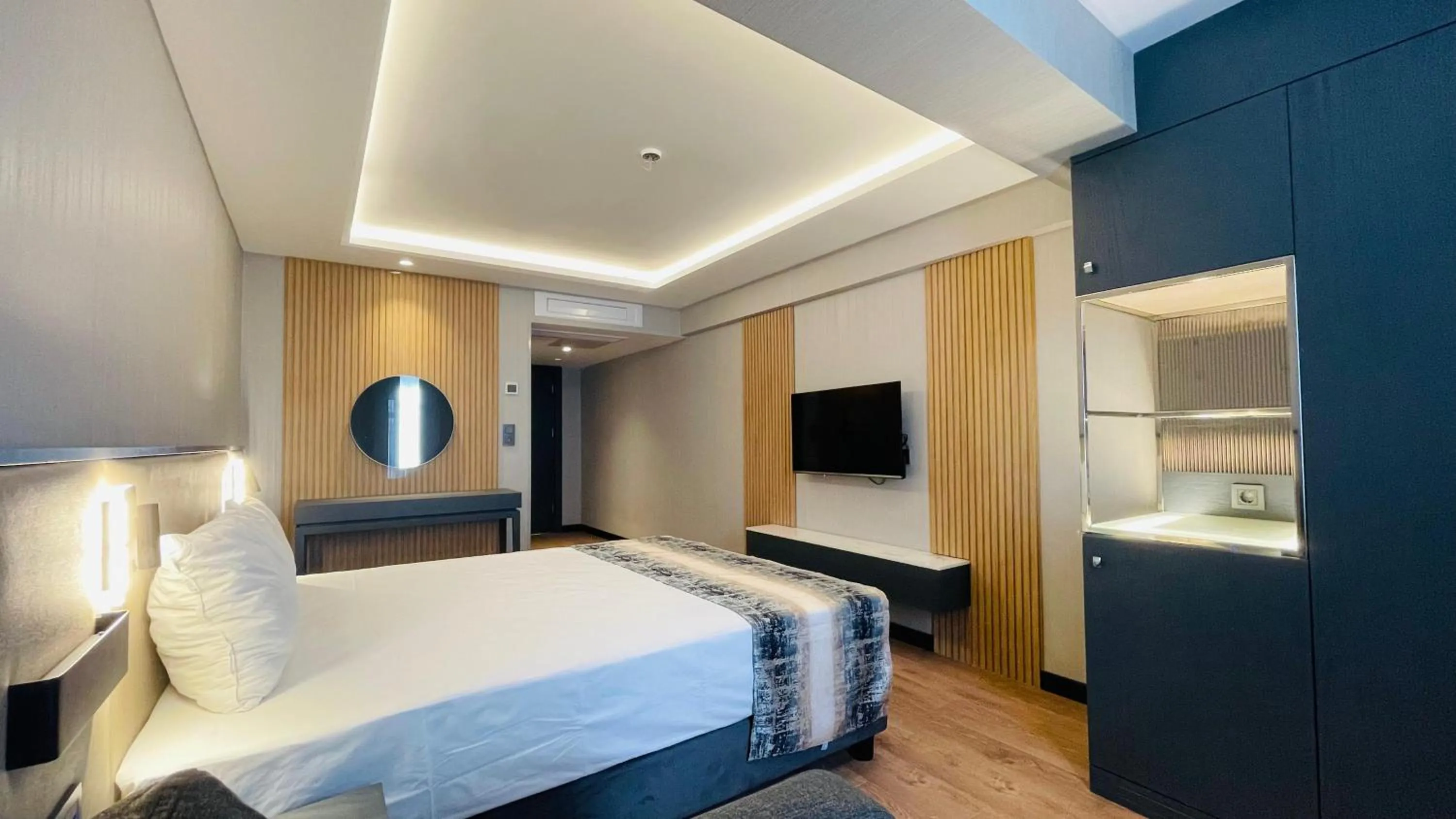 Photo of the whole room, Bed in Osmanbey Fatih Hotel