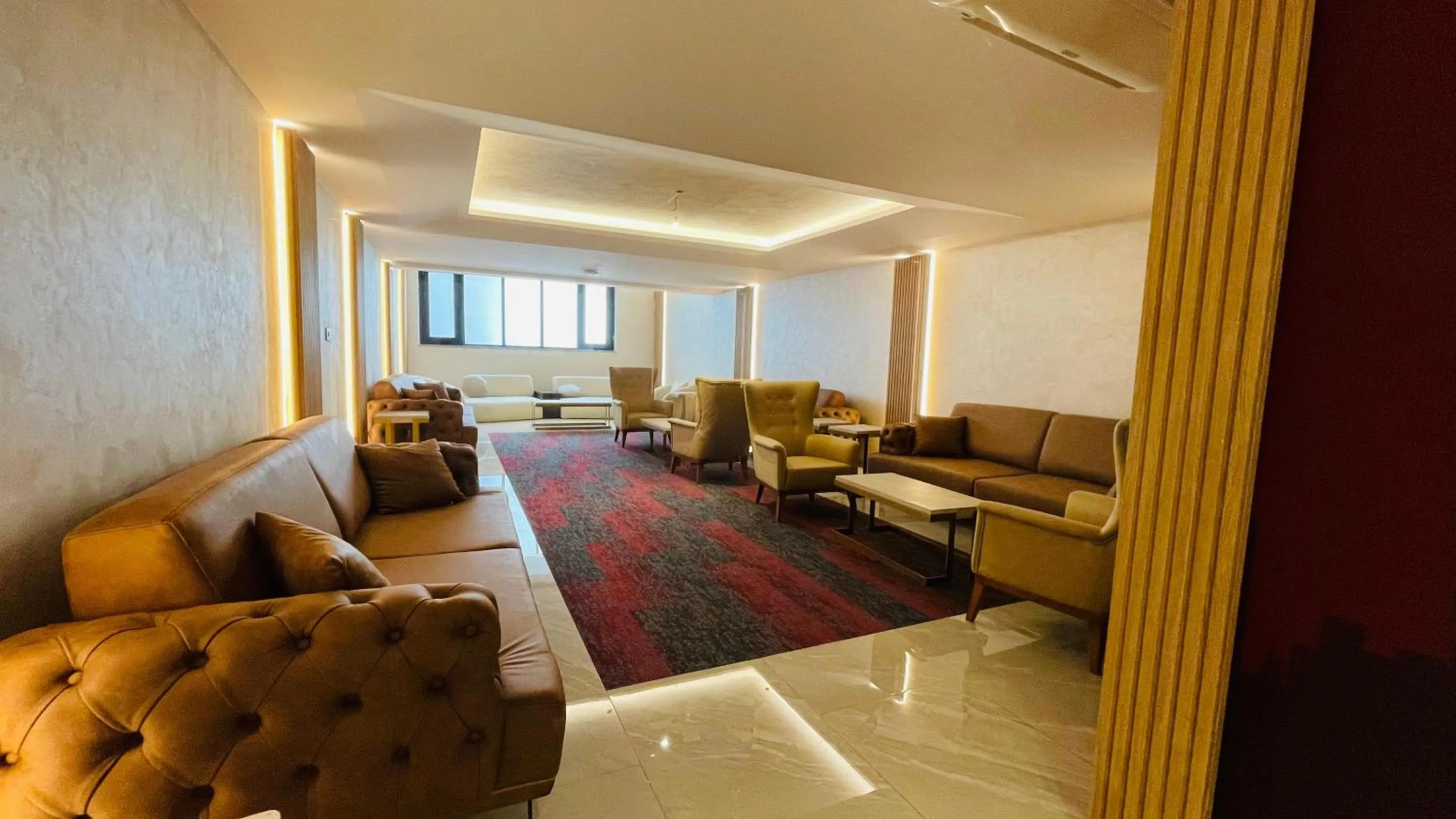 Seating area in Osmanbey Fatih Hotel