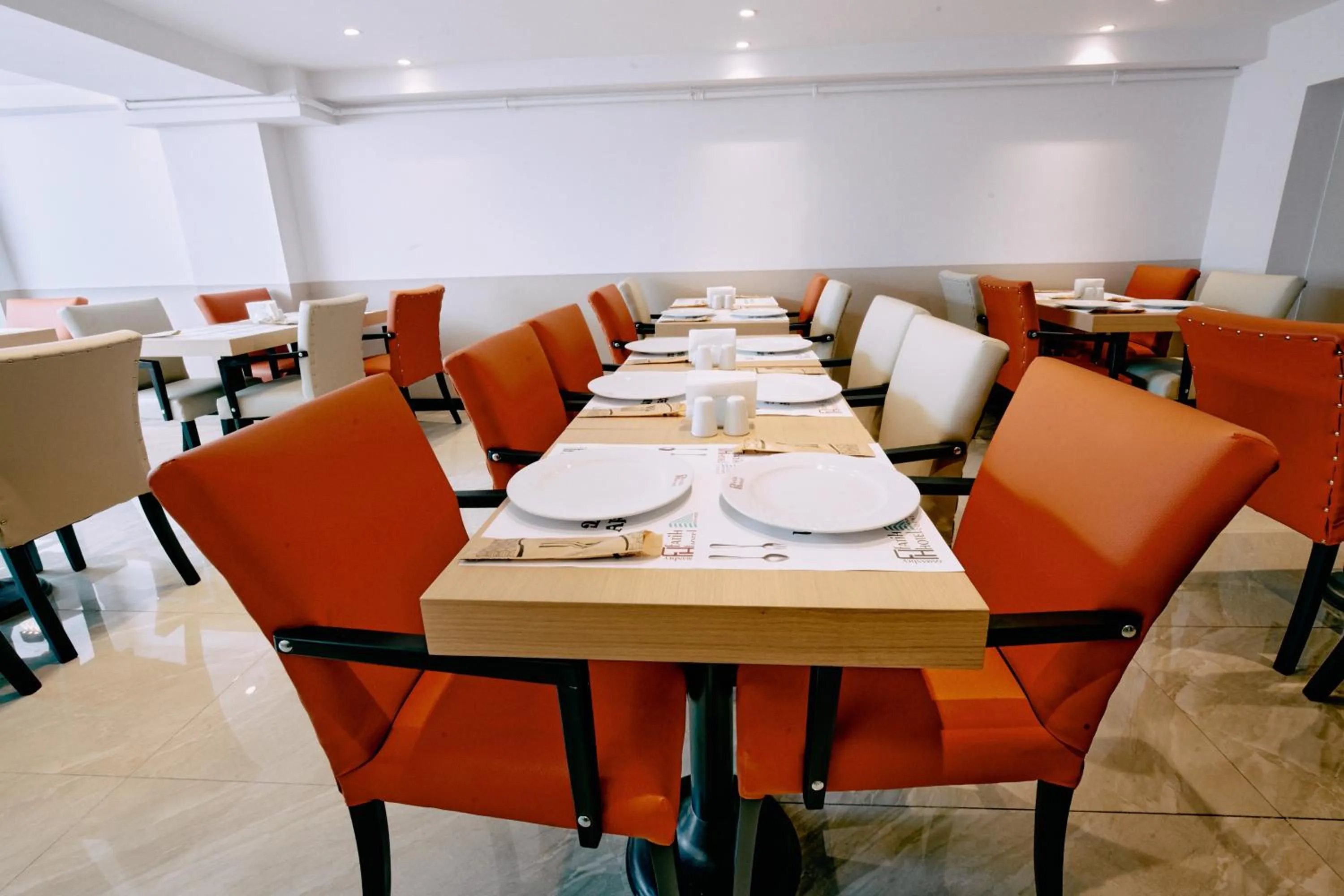 Restaurant/places to eat in Osmanbey Fatih Hotel