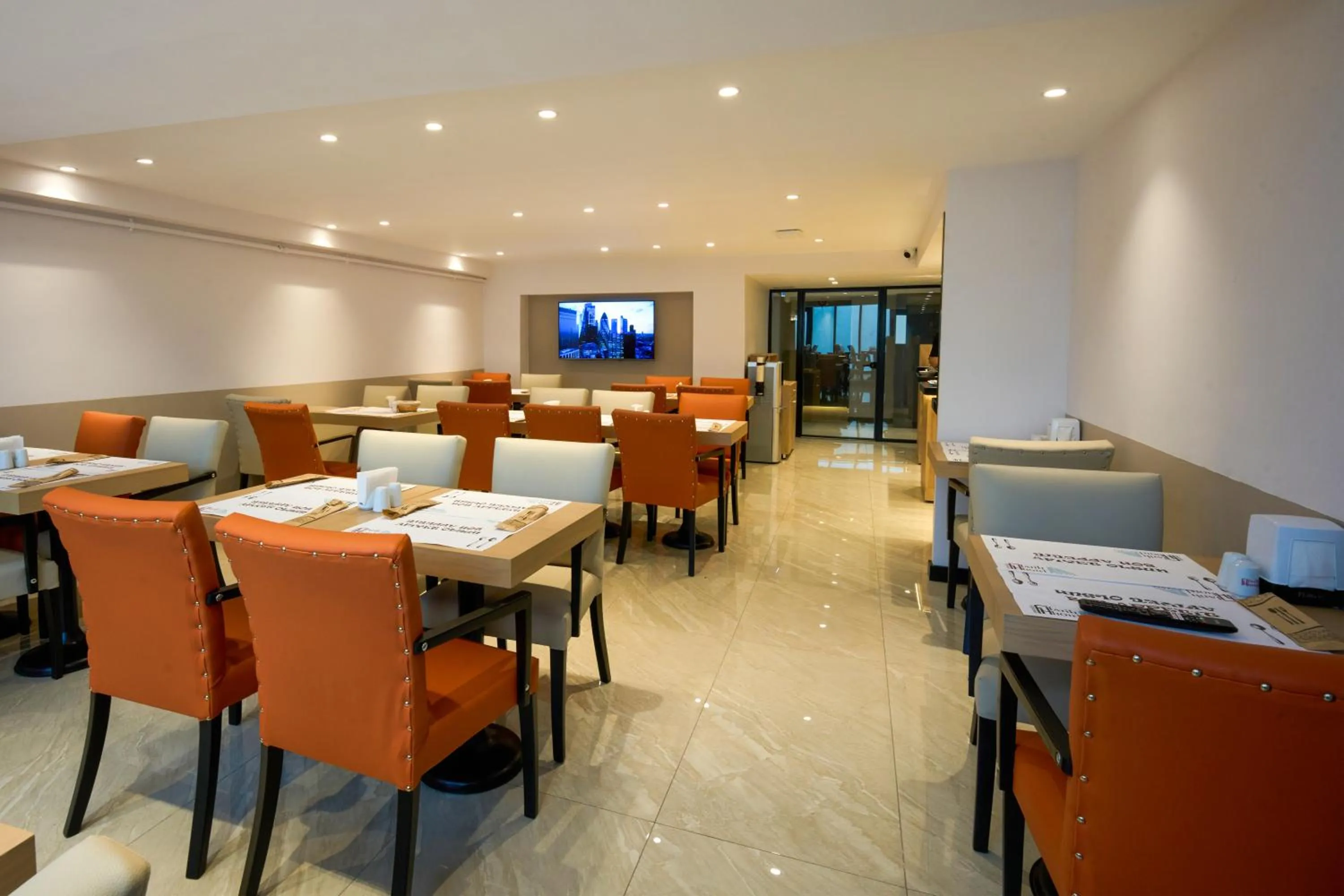 Restaurant/places to eat in Osmanbey Fatih Hotel