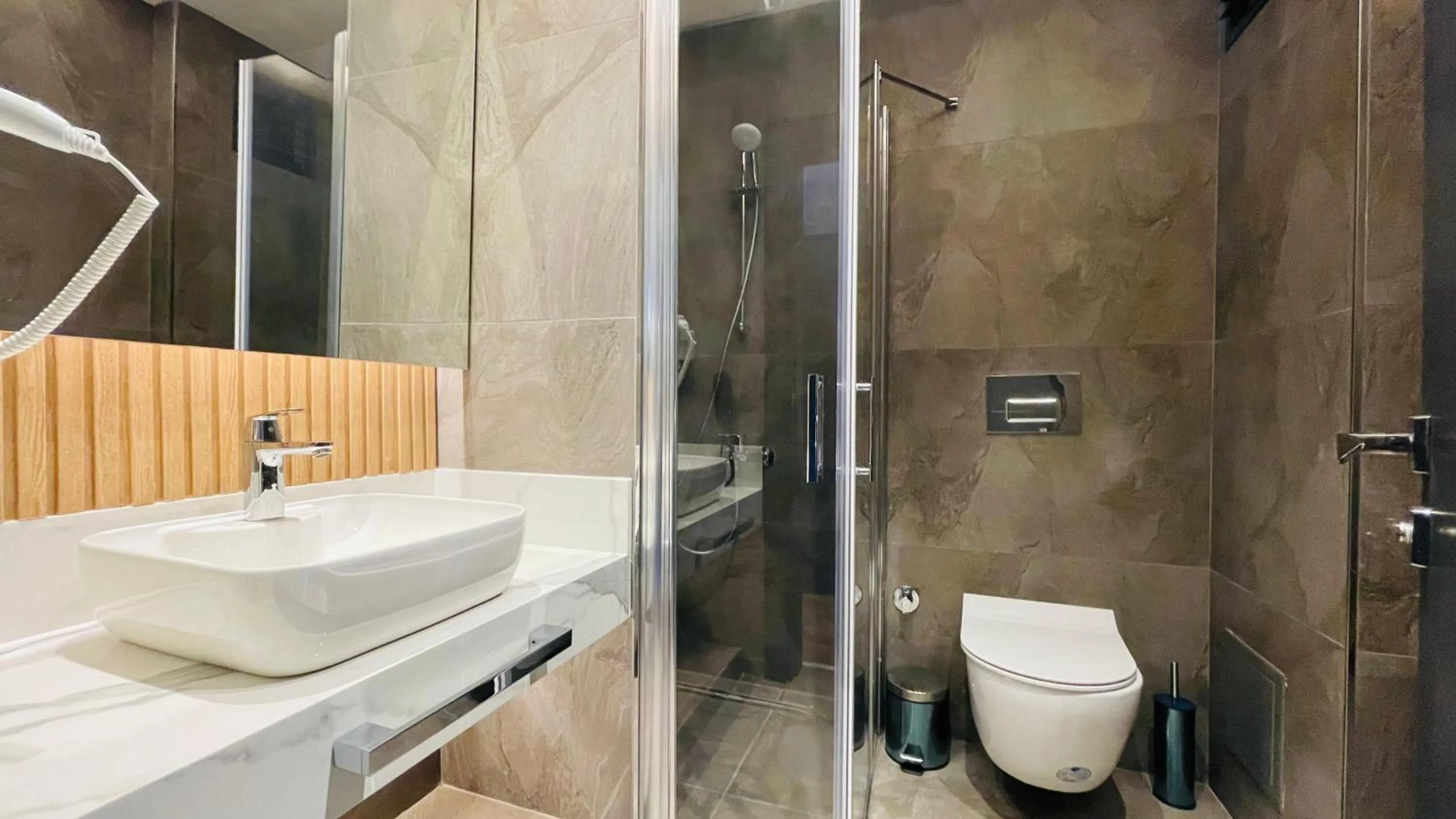 Bathroom in Osmanbey Fatih Hotel