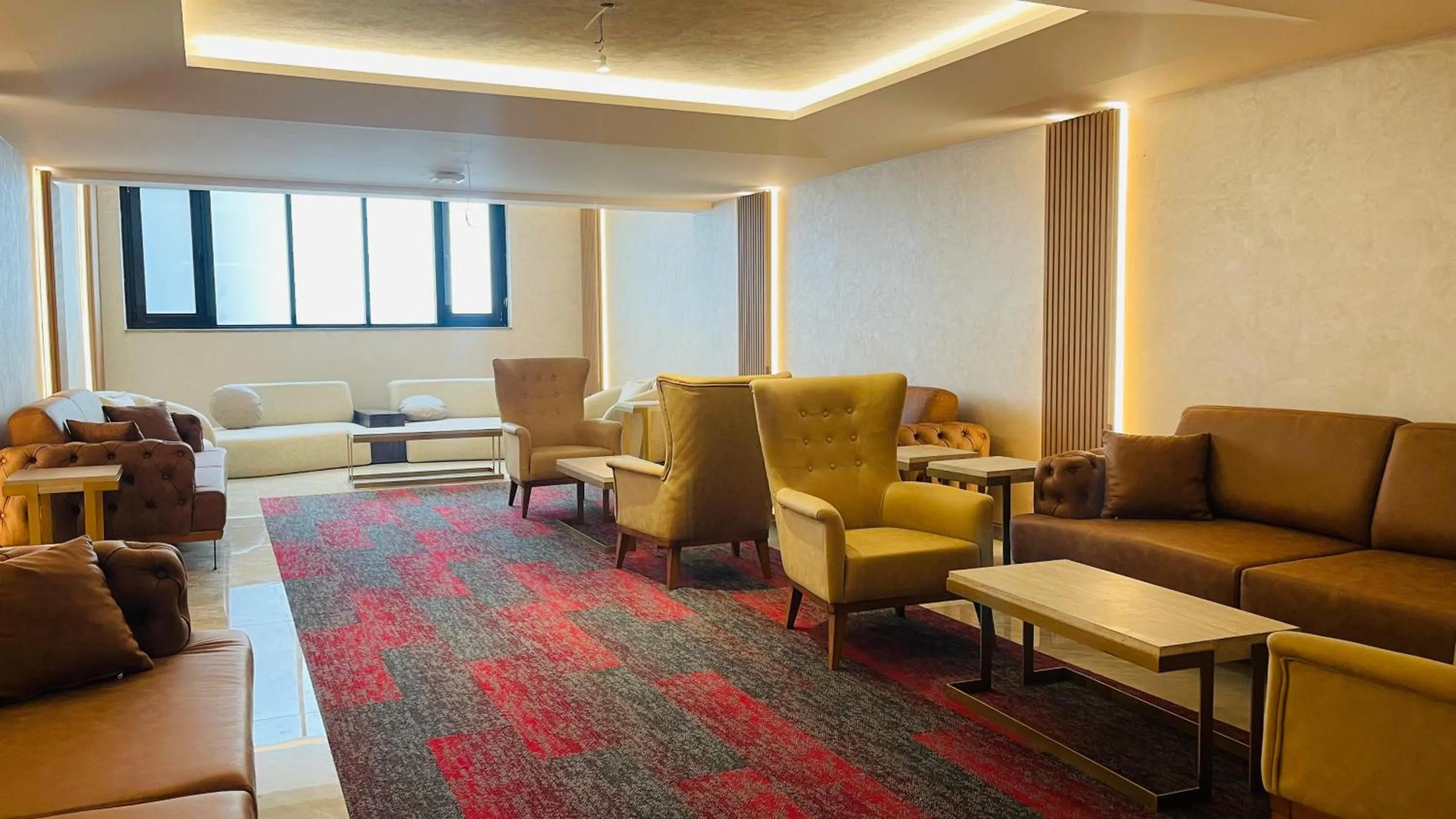 Seating area in Osmanbey Fatih Hotel