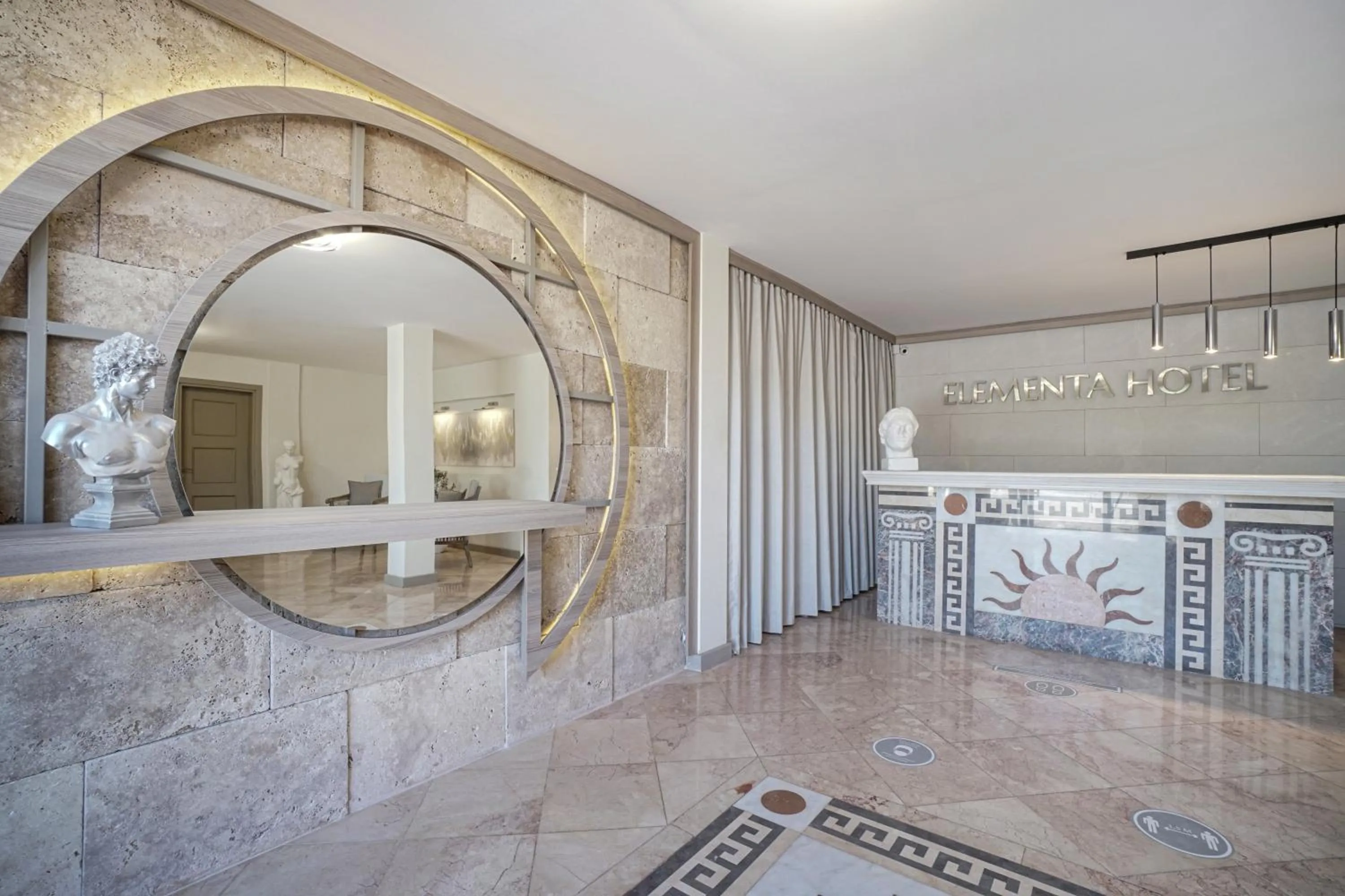 Lobby or reception in Elementa Boutique Hotel - Adults Only