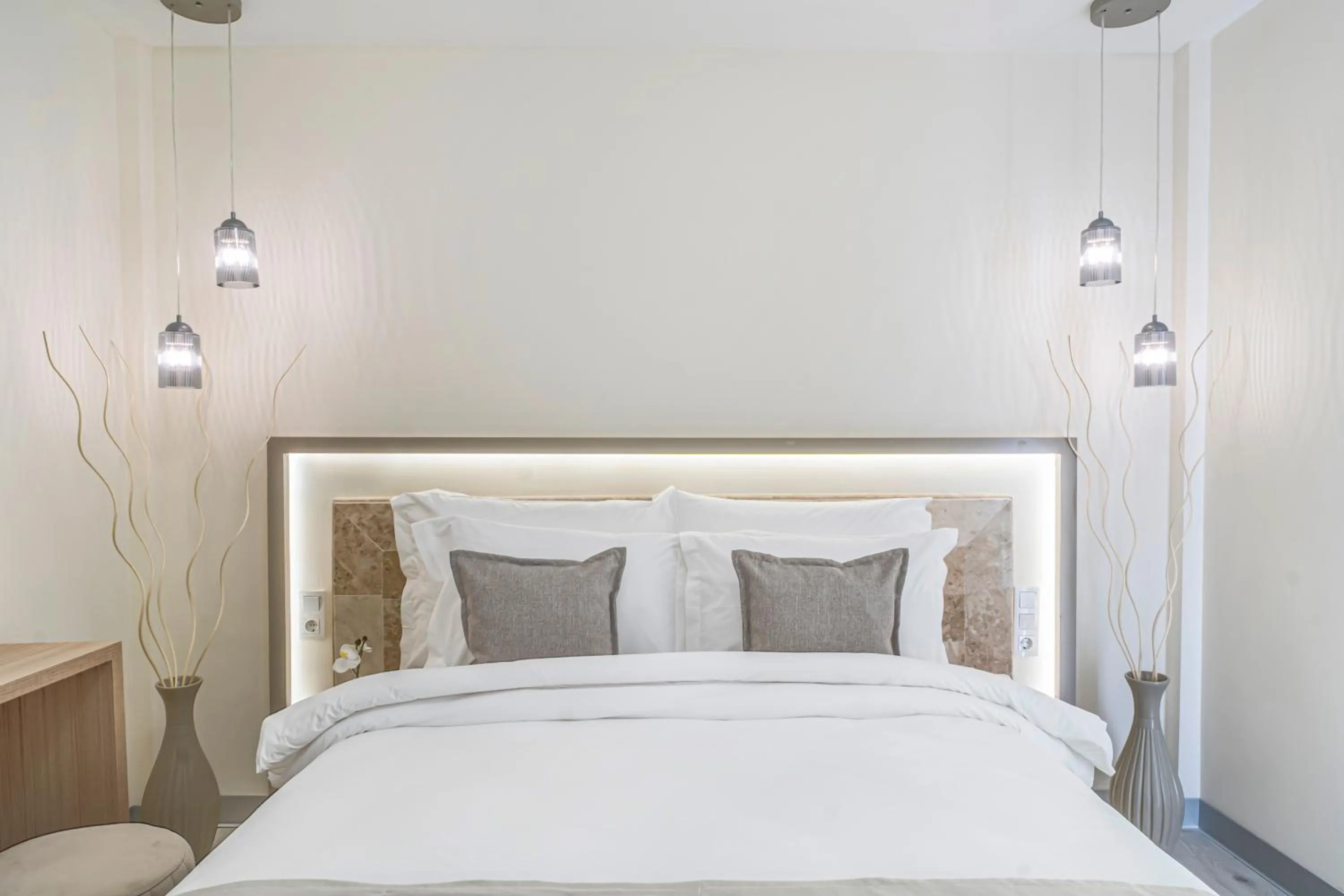 Bedroom, Bed in Elementa Boutique Hotel - Adults Only