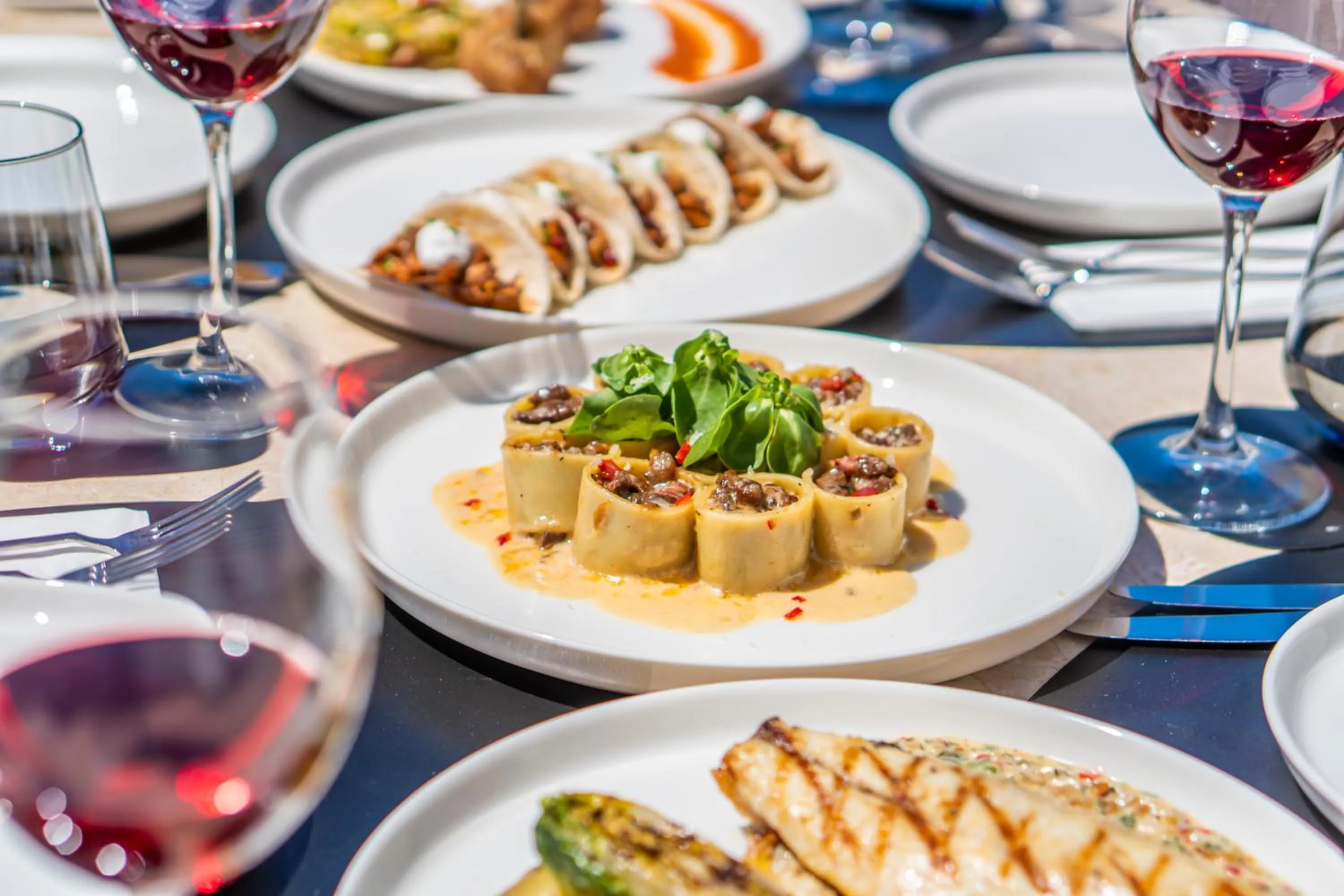 Food and drinks in Elementa Boutique Hotel - Adults Only