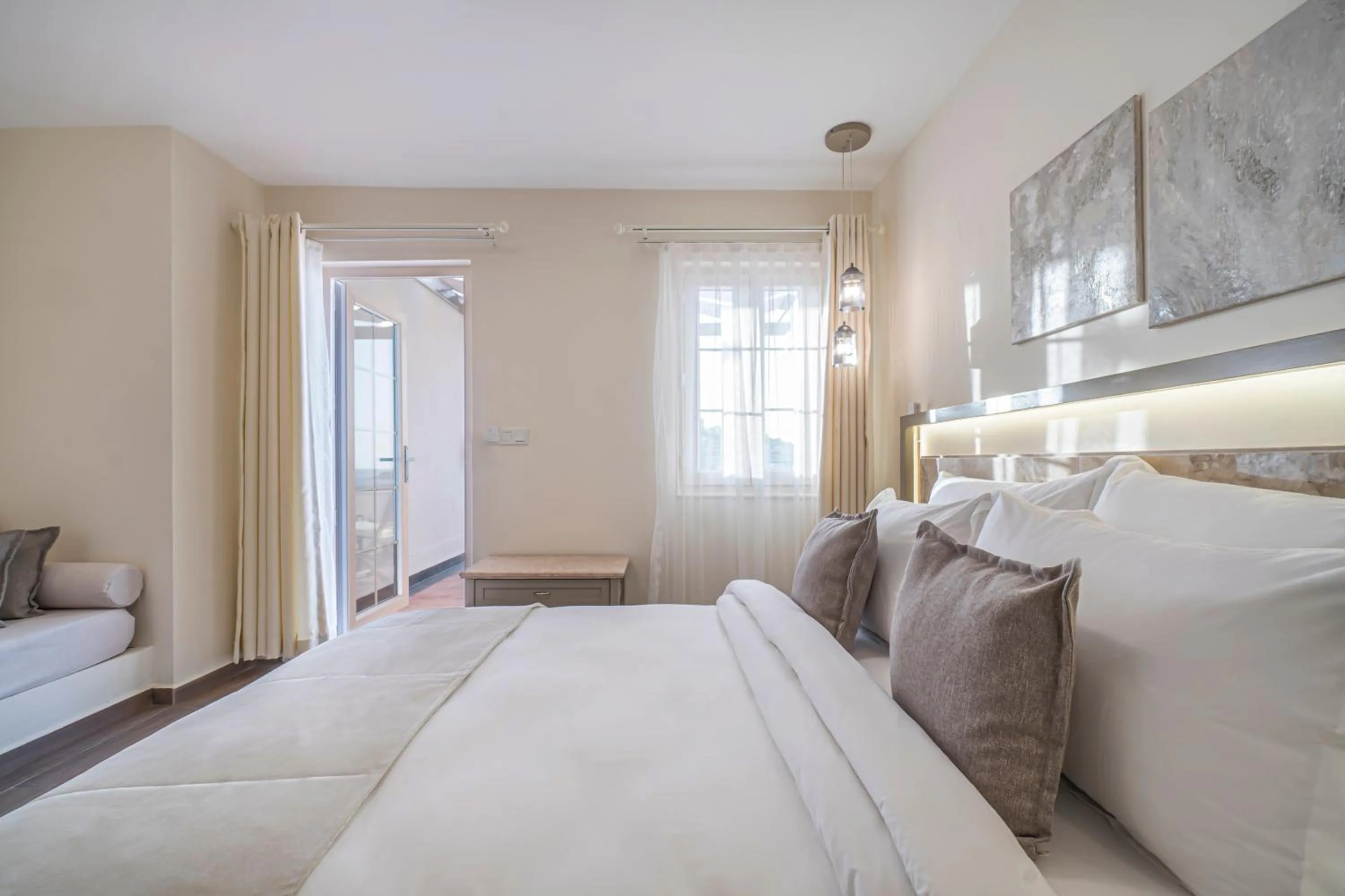 Bedroom, Bed in Elementa Boutique Hotel - Adults Only