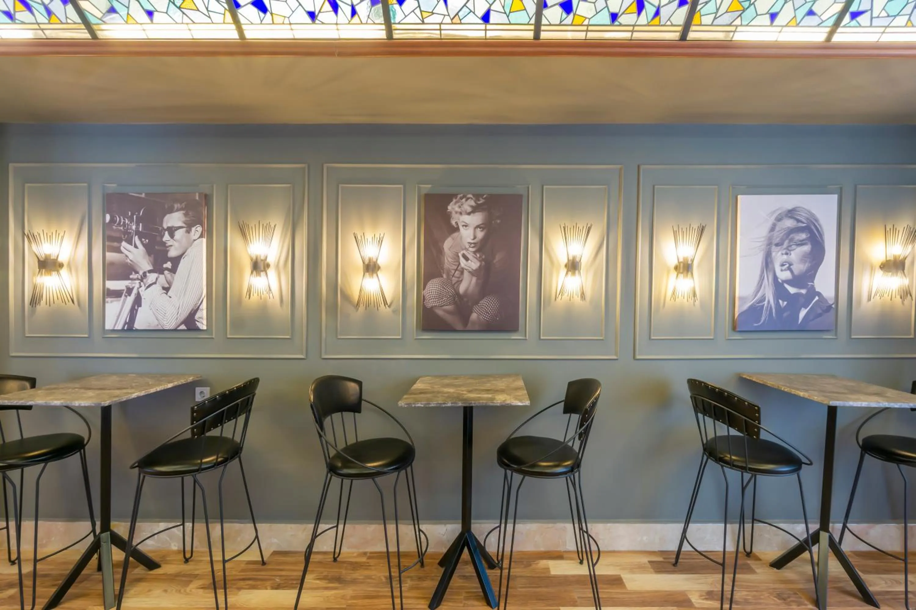 Lounge or bar in Elementa Boutique Hotel - Adults Only