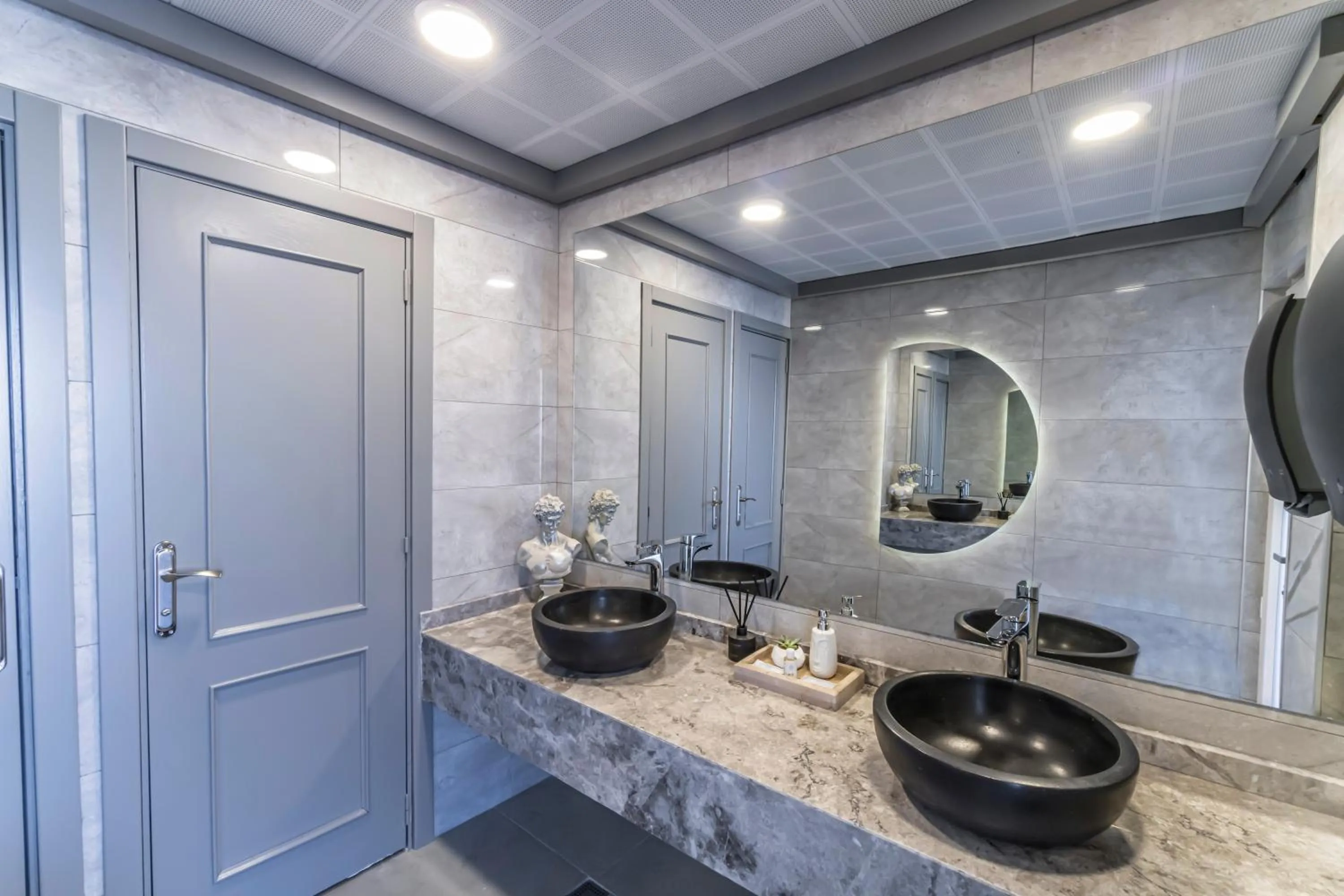 Bathroom in Elementa Boutique Hotel - Adults Only