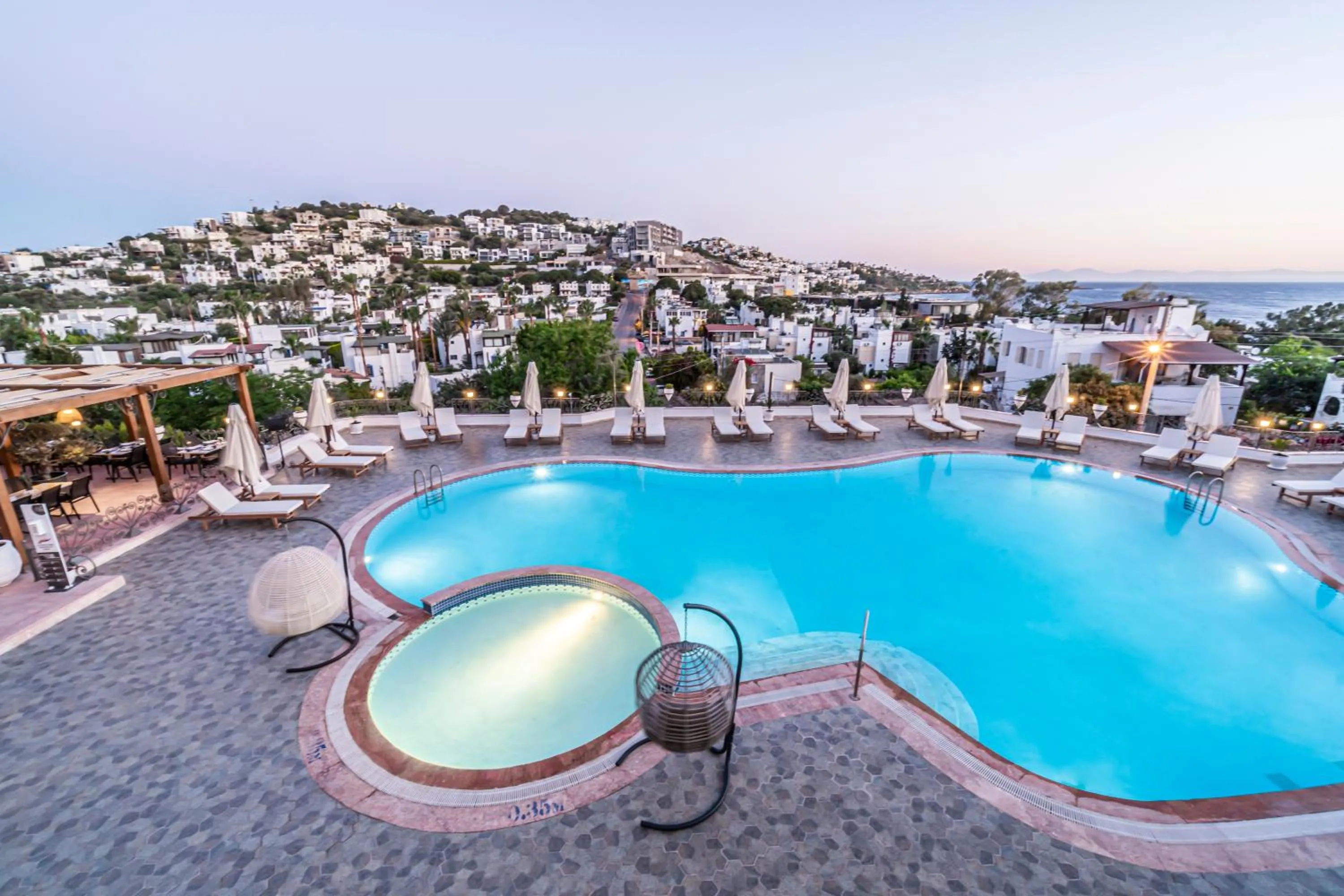 Swimming pool in Elementa Boutique Hotel - Adults Only