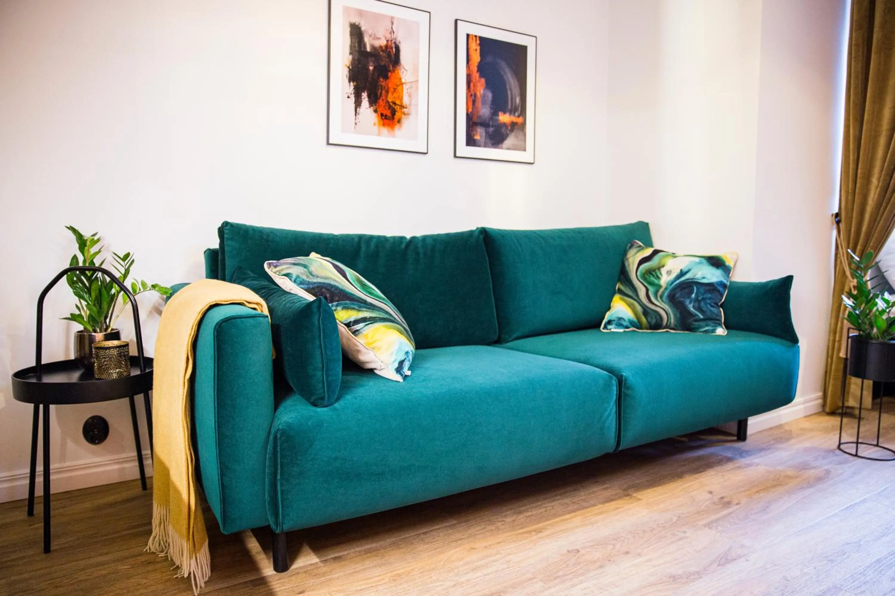 Seating area in Bob W Tallinn City Centre - Avangard