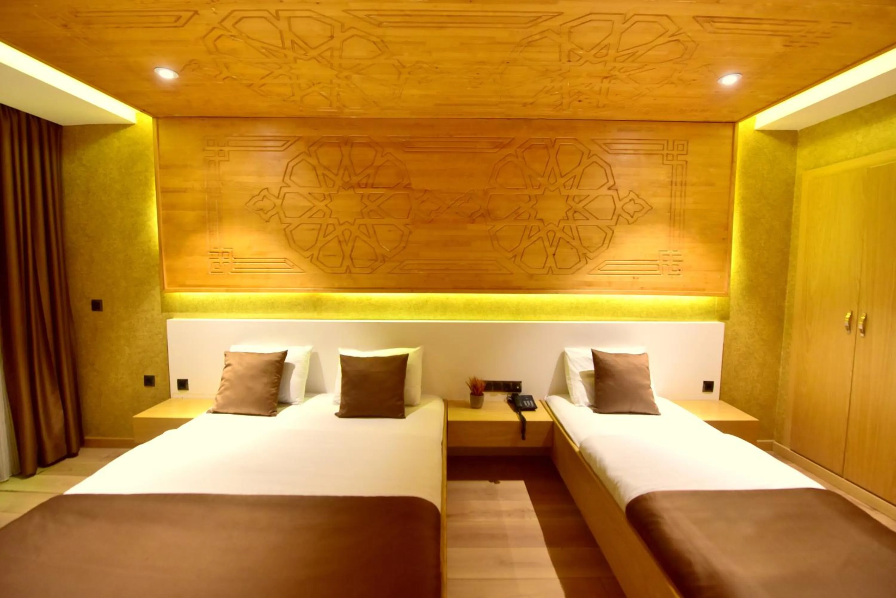 Bedroom, Bed in Inanlar Garden Hotel & Bungalow