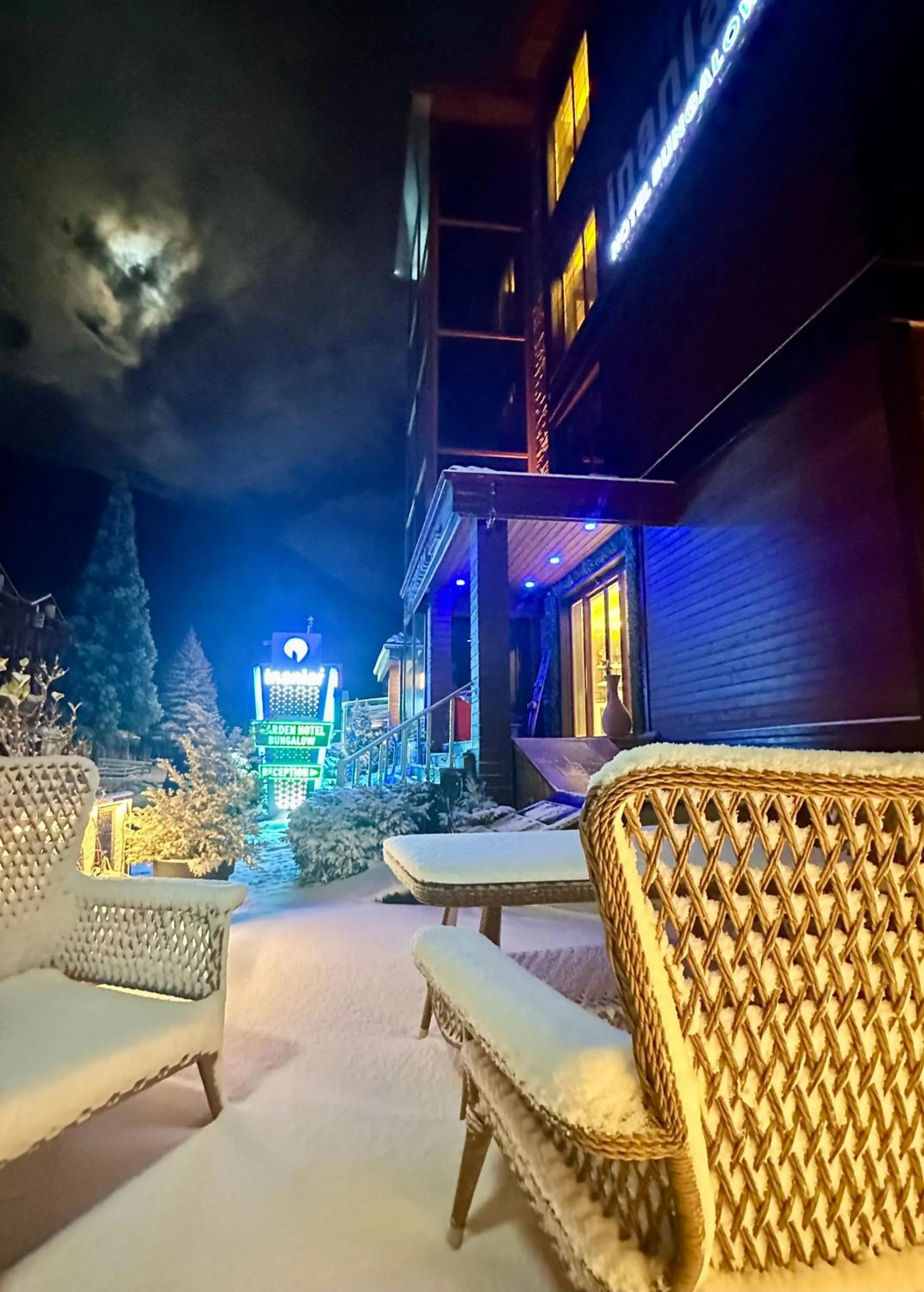 Property building in Inanlar Garden Hotel & Bungalow