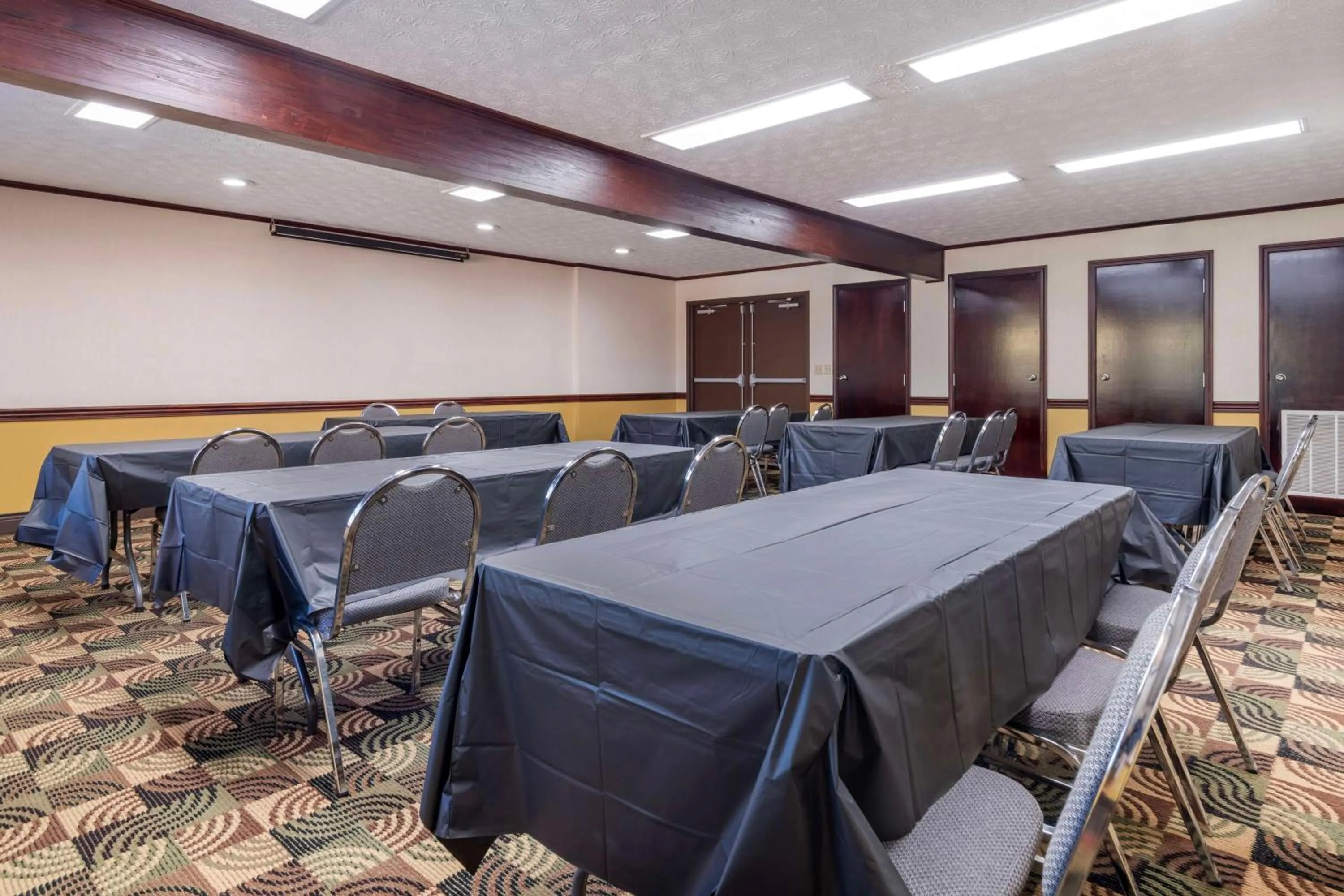 Meeting/conference room in Best Western Campbellsville Inn