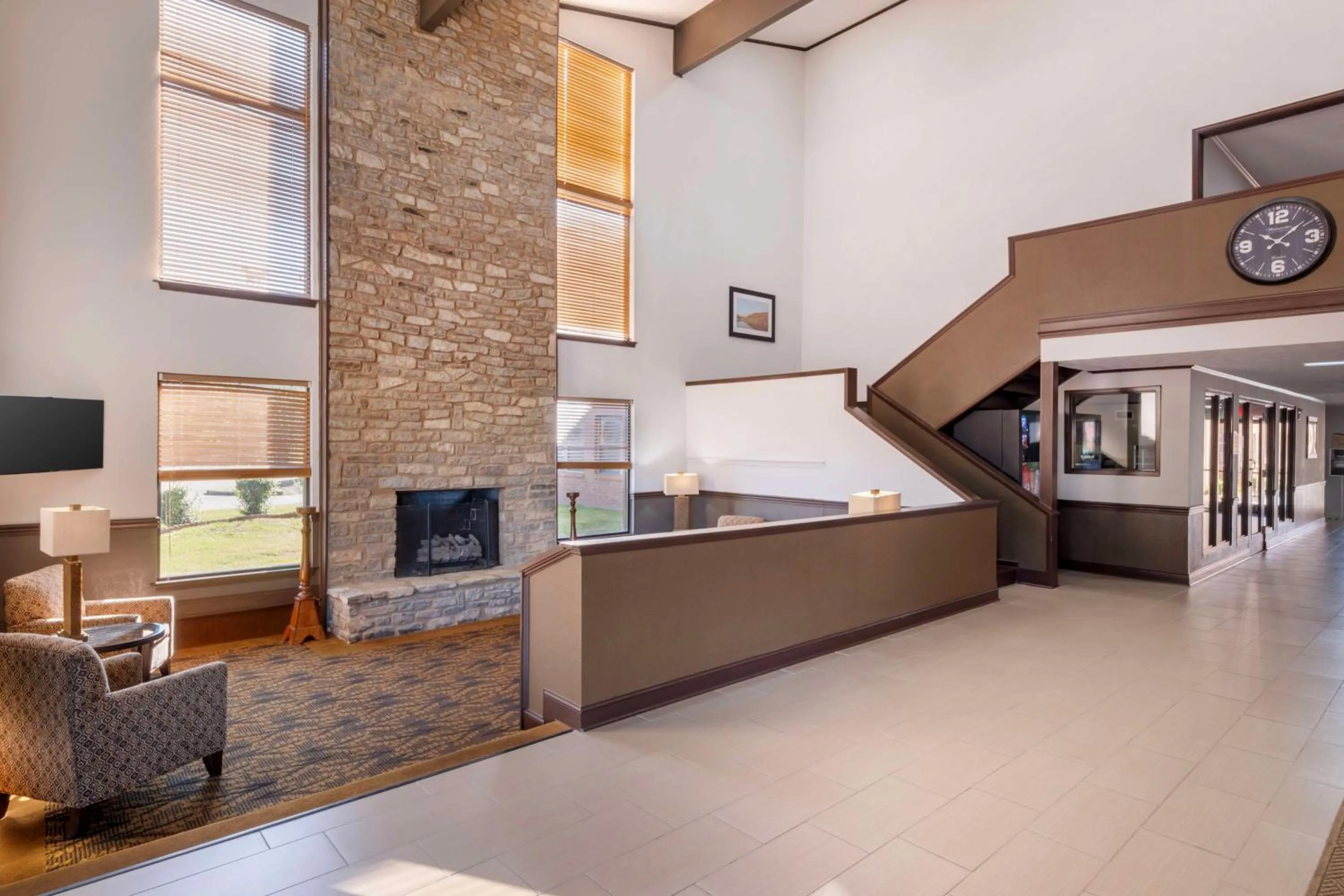 Lobby or reception in Best Western Campbellsville Inn