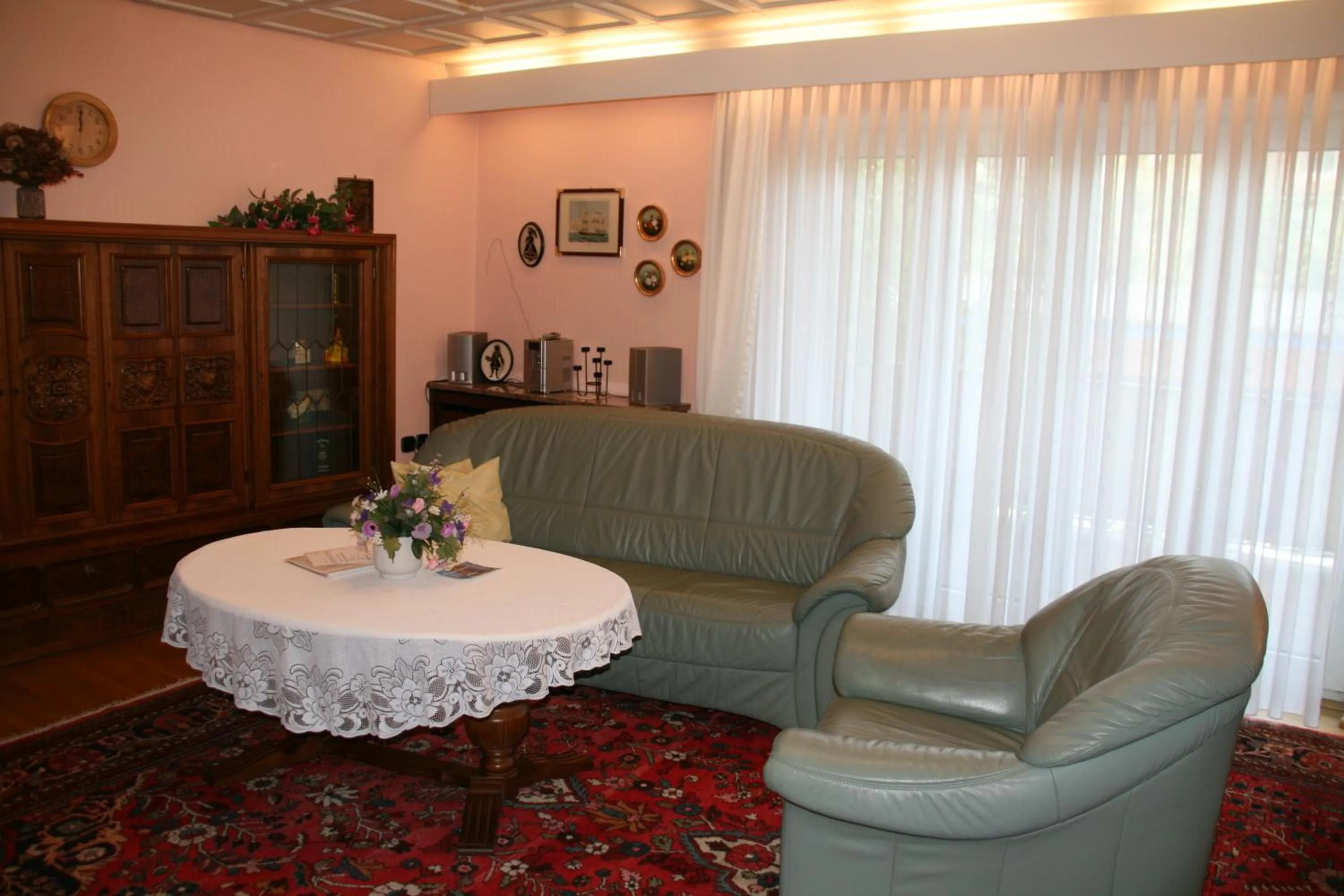 Seating area in Albertus Paris Aparthotel