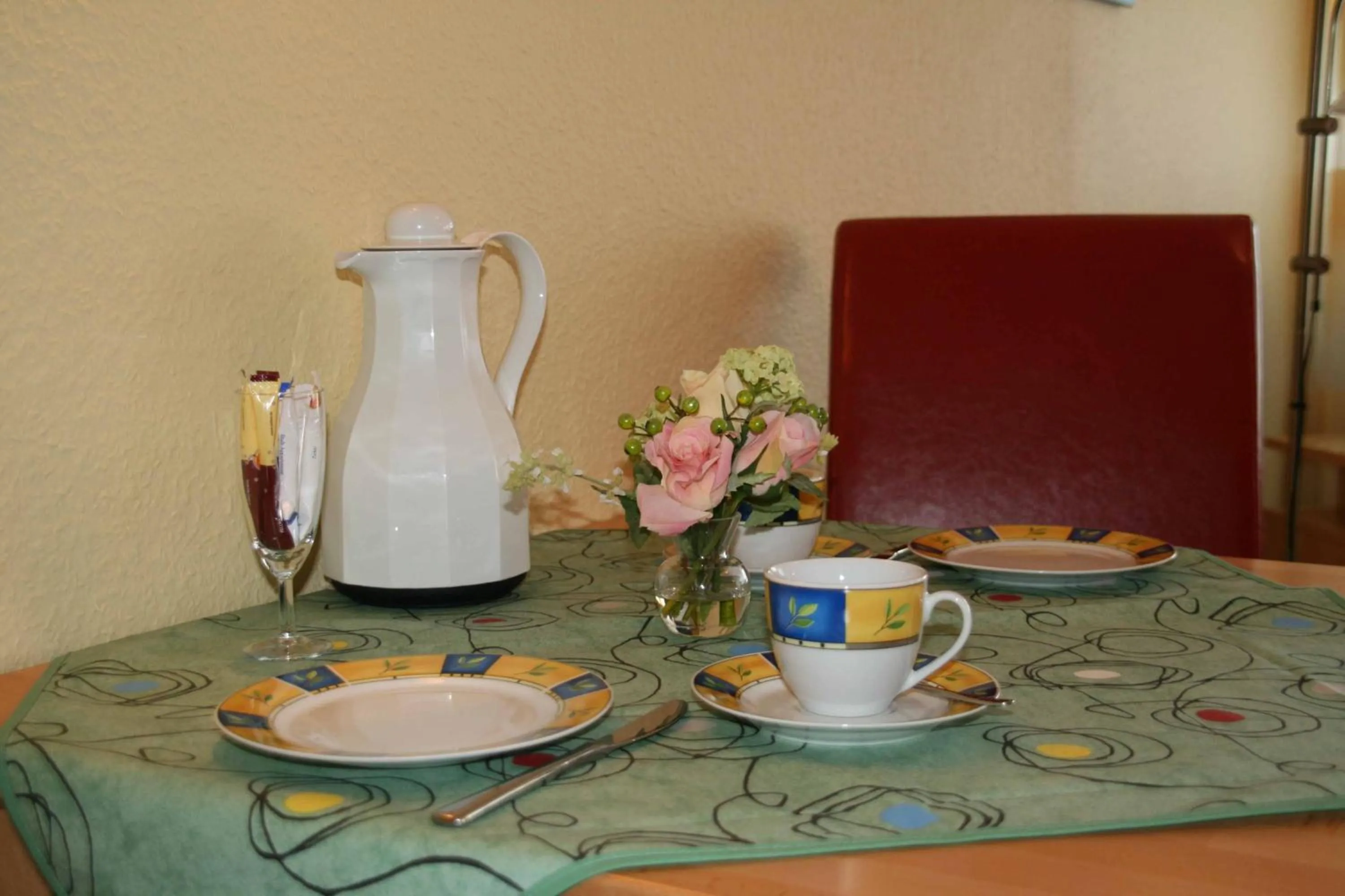 Communal lounge/ TV room in Albertus Paris Aparthotel