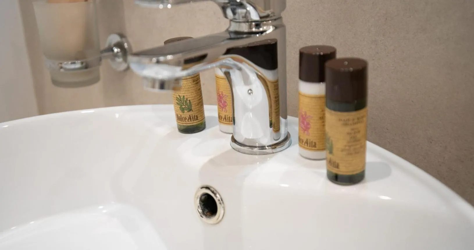 Bathroom in Khome Giardini Naxos