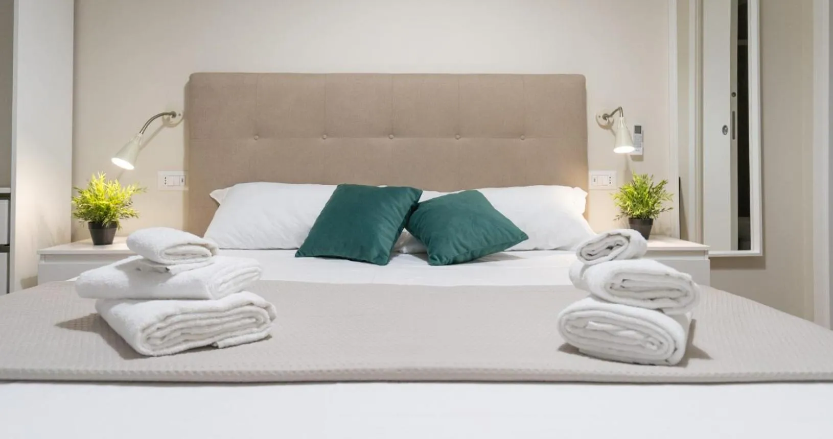 Bedroom, Bed in Khome Giardini Naxos