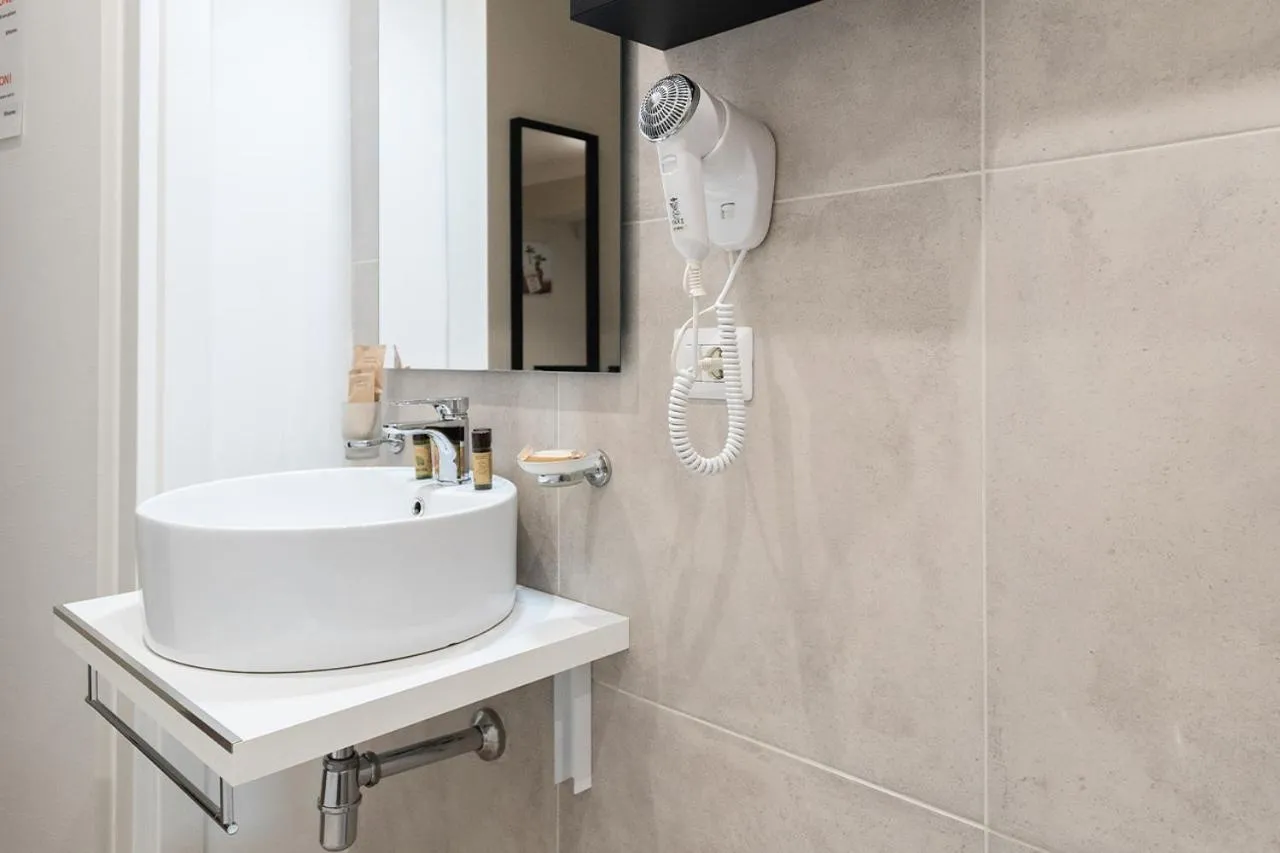 Bathroom in Khome Giardini Naxos