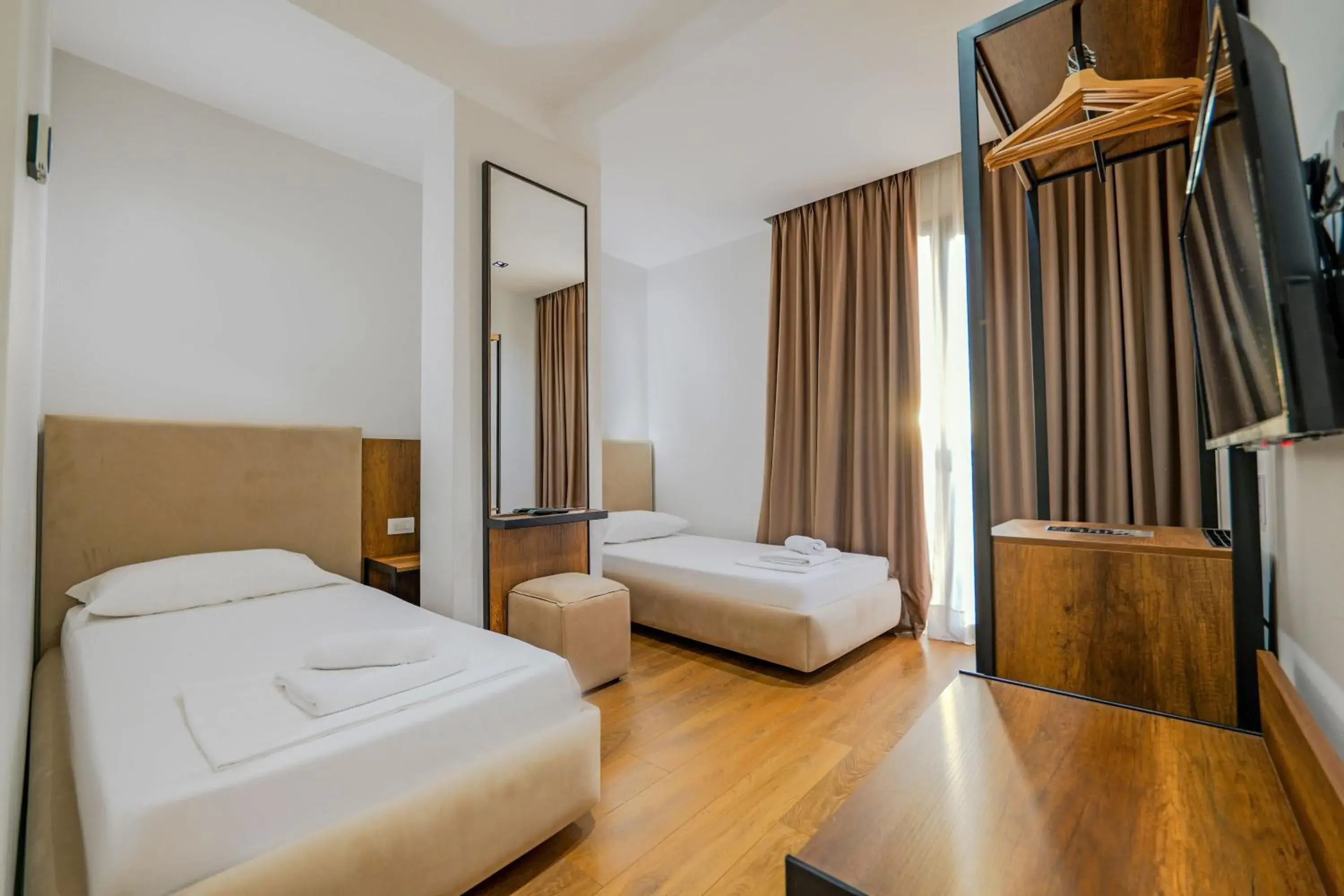 Economy Twin Room in Hotel Central Economy Twin Room in Hotel Central