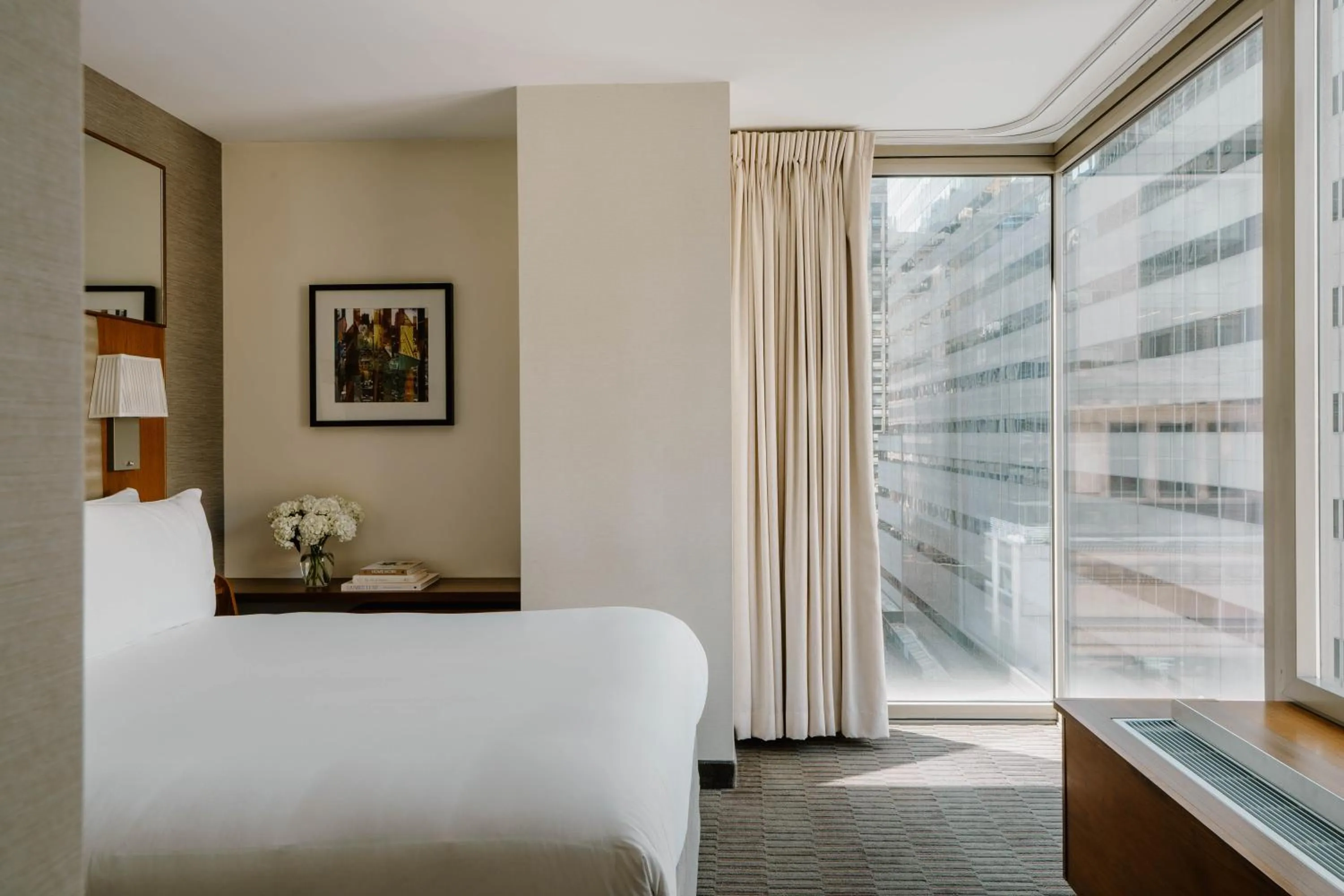 Bed in Club Quarters Hotel Grand Central, New York